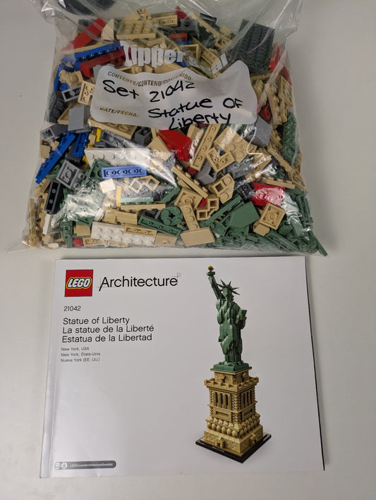 Lego Architecture: Statue of Liberty - New York, USA Set 21042 - w/ Instructions