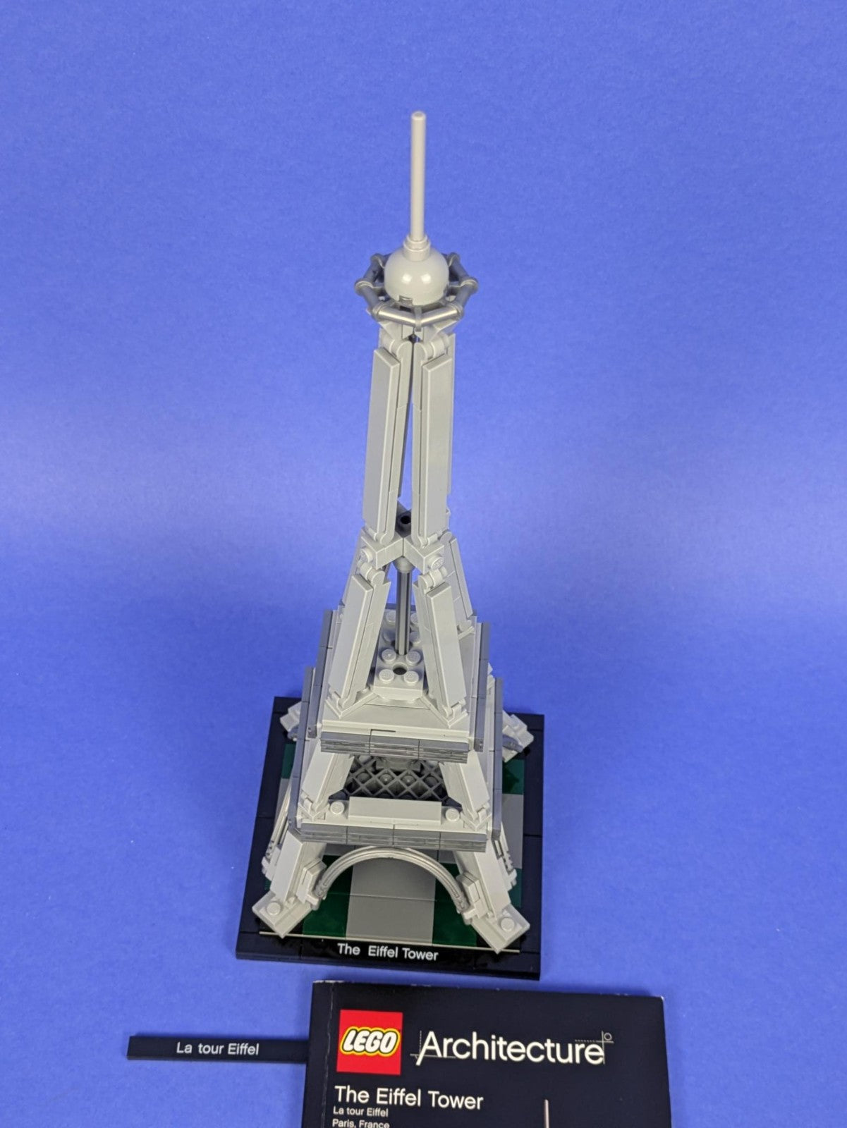 Lego Architecture: The Eiffel Tower Set 21019 - w/ Instructions