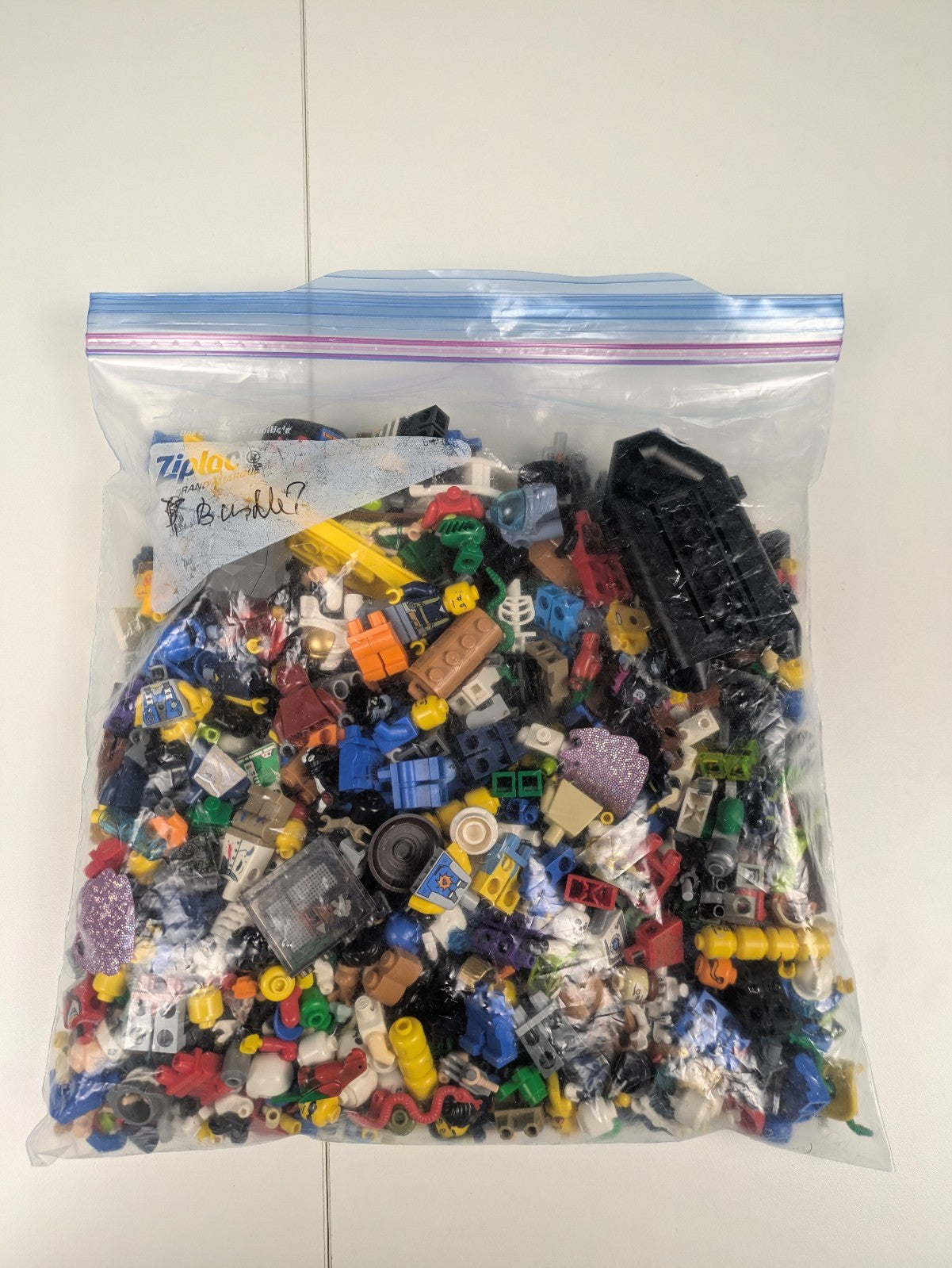 Lego Bundle Set: Random Assorted Authentic Minifigures/Animals/Parts/Pieces 2LB!