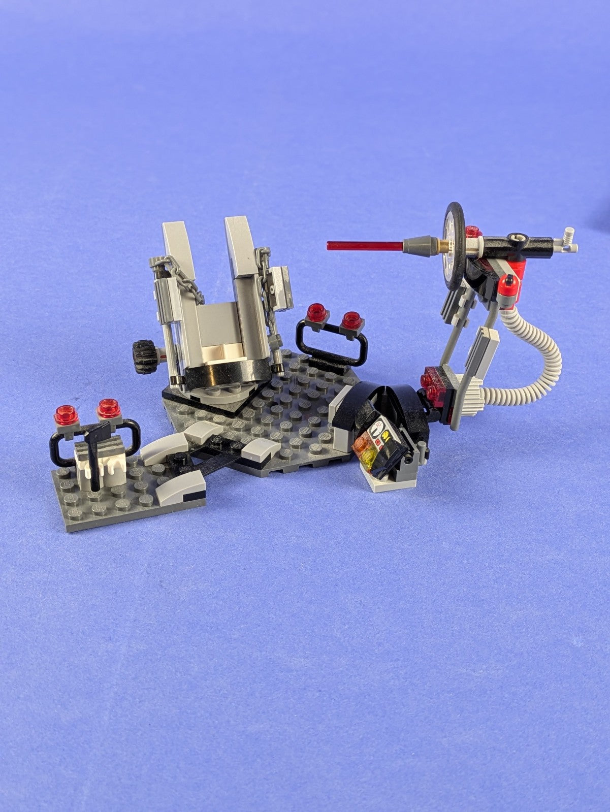 LEGO The LEGO Movie Melting Room 70801 Complete Set Pre-Owned