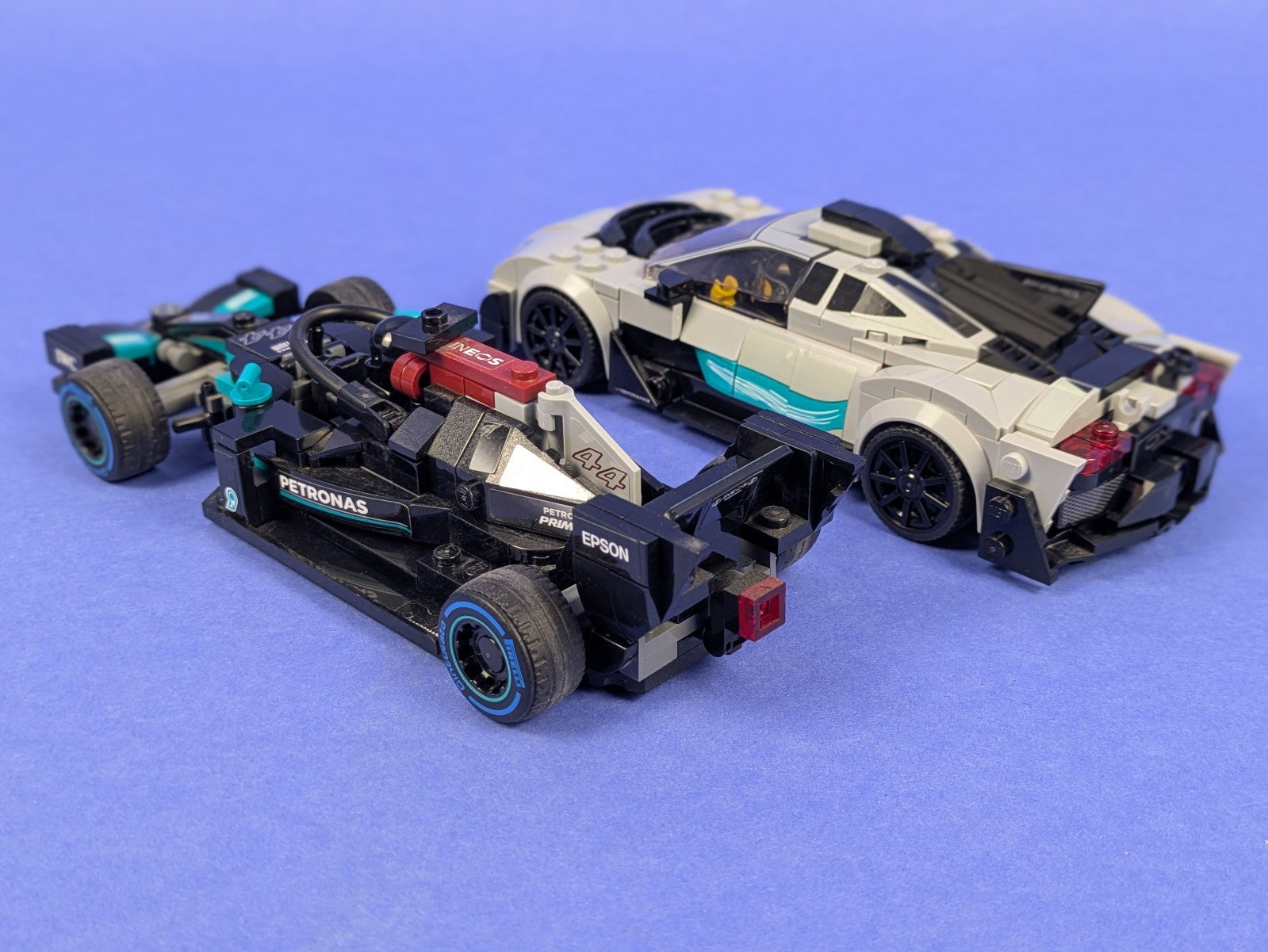 Lego SPEED CHAMPIONS: Mercedes-AMG F1 W12 E Performance & Mercedes-AMG Set 76909