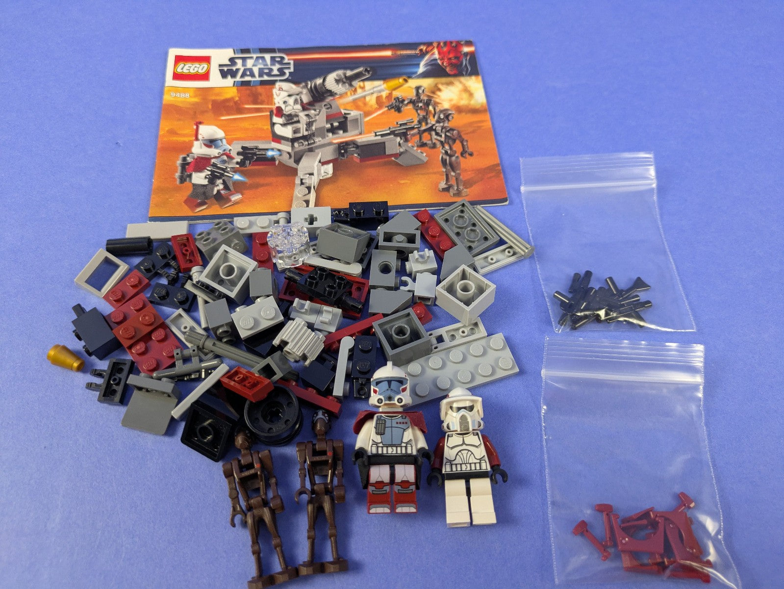 LEGO Star Wars Elite Clone Trooper & Commando Droid Battle Pack 9488 Pre-Owned