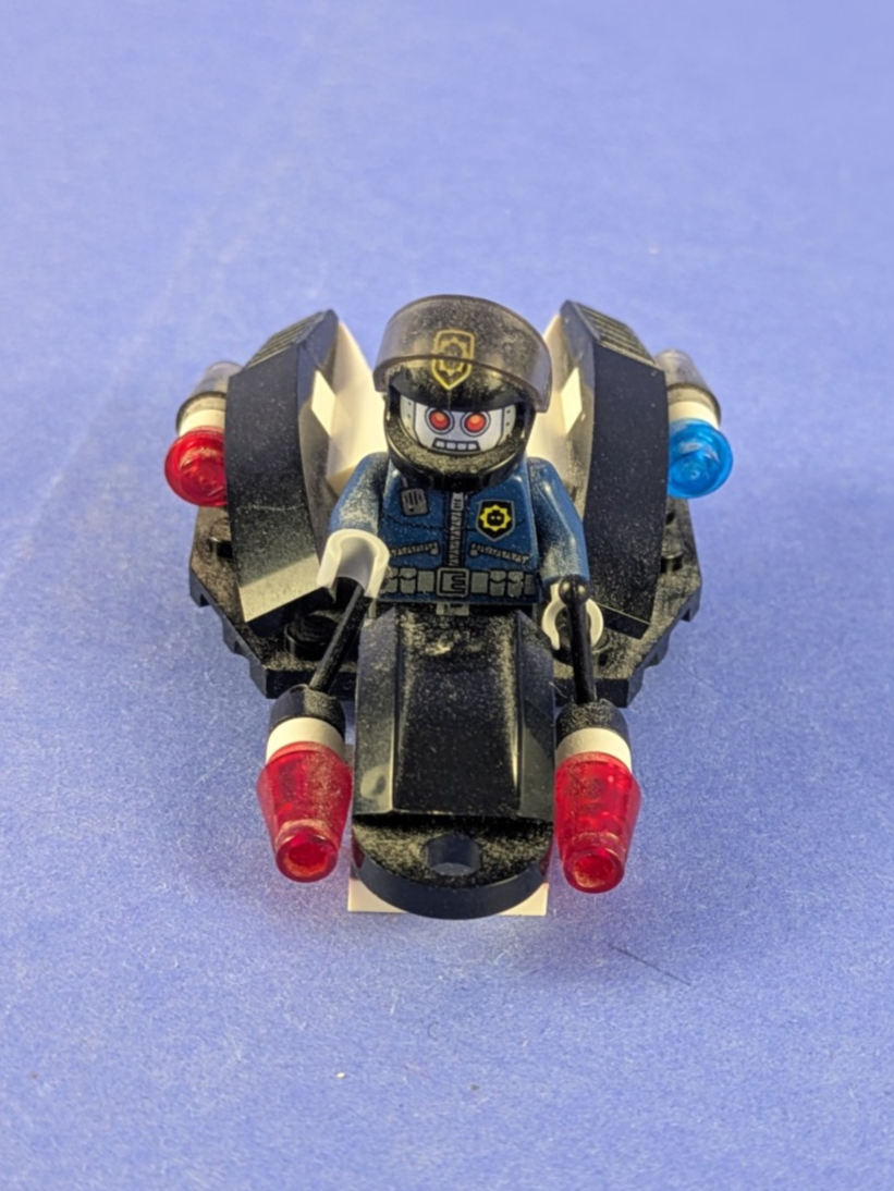 LEGO The LEGO Movie Super Secret Police Enforcer 30282 Complete Set Pre-Owned