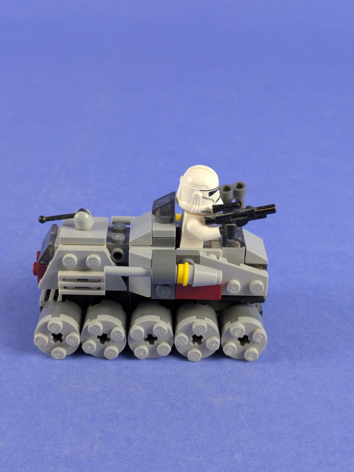LEGO Star Wars Clone Turbo Tank 75028 Complete Set Pre-Owned