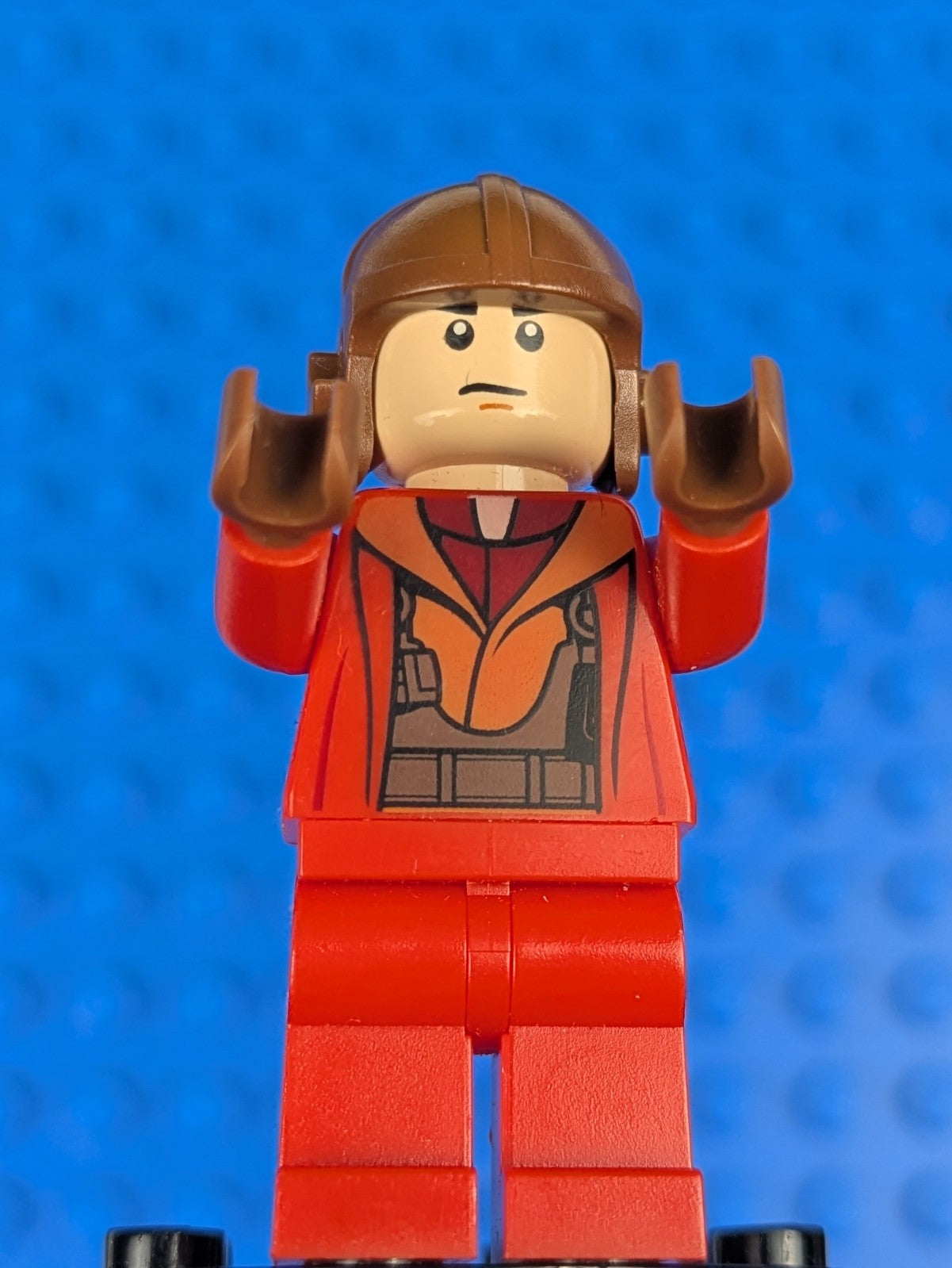 Lego Star Wars: Naboo Fighter Pilot - Red Jumpsuit sw0340 Set 7877