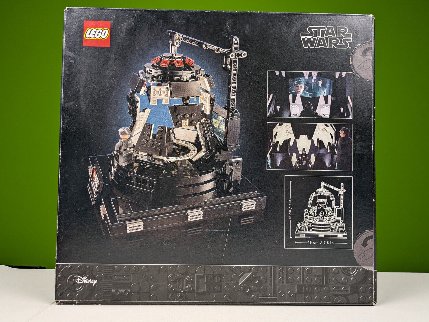 Lego Star Wars: Darth Vader Meditation Chamber Set 75296 BRAND NEW!