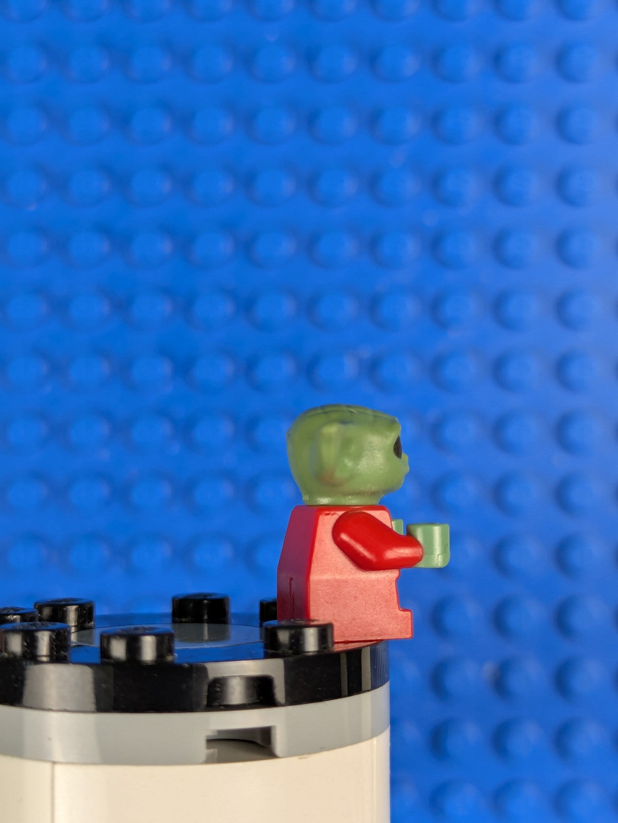 Lego Star Wars: Din Grogu / Baby Yoda - Holiday Outfit sw1173 Set 75307