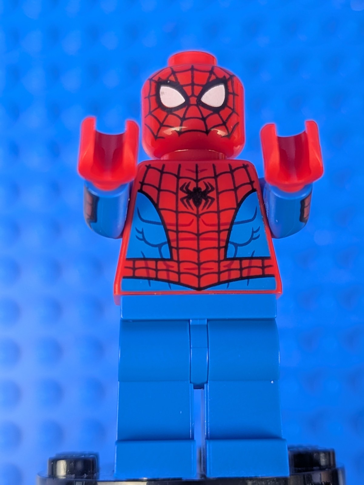 Lego Super Heroes: Spider-Man - Printed Blue Arms, Plain Legs sh0684 Set 76175