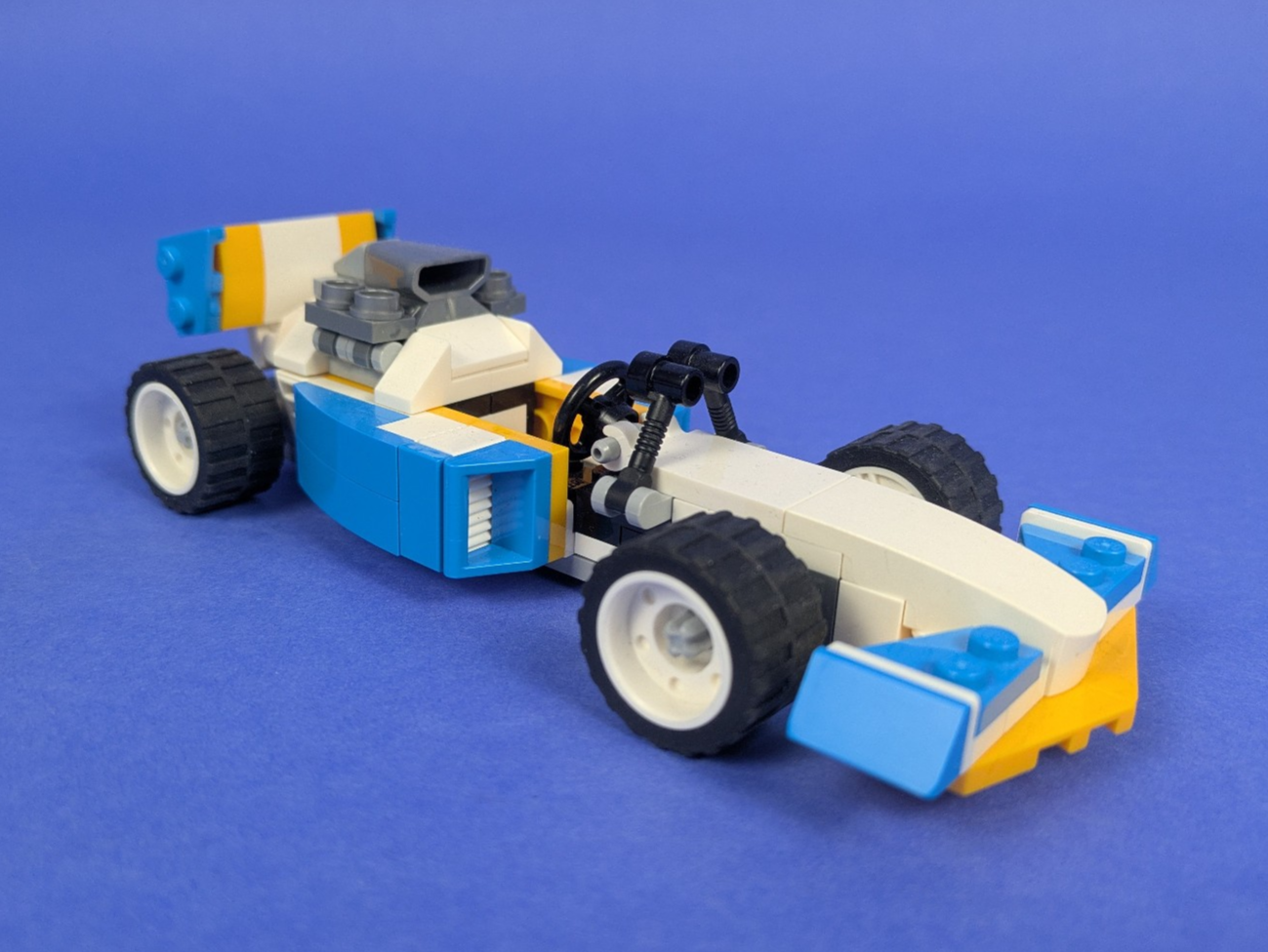 Lego Creator: Model: Race: Extreme Engines Set 31072 - w/ Instructions