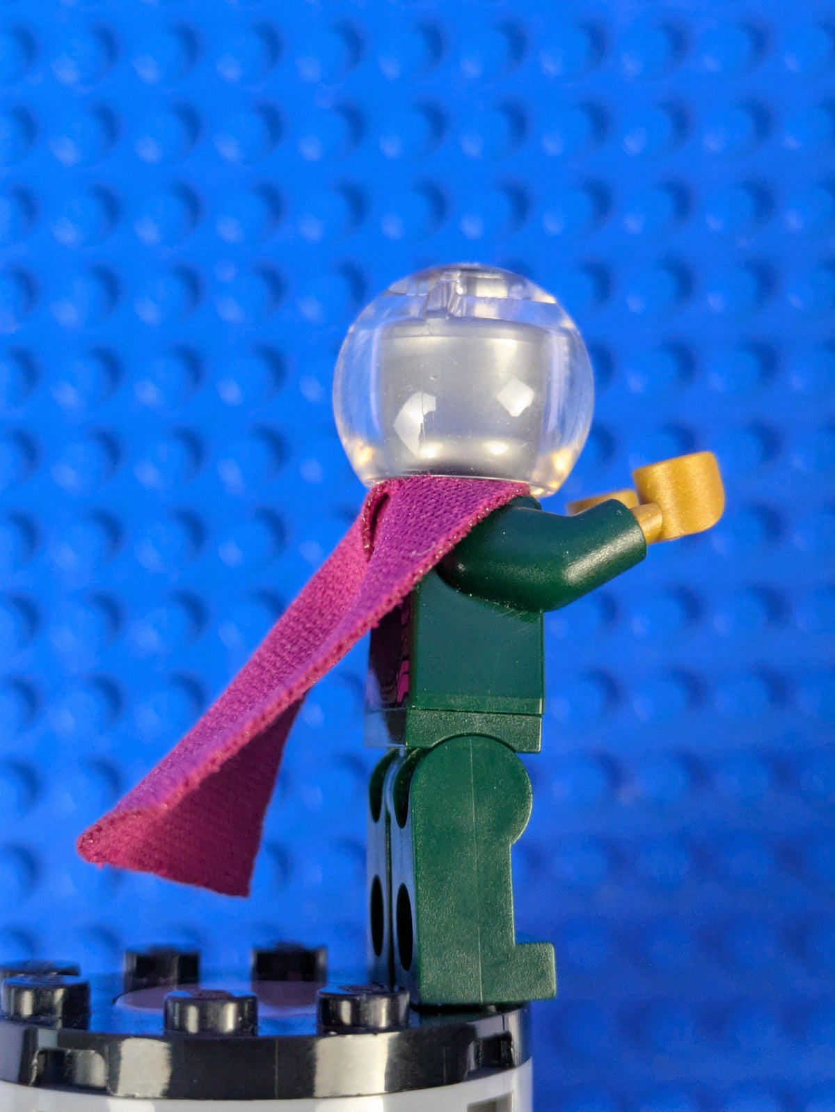Lego Super Heroes: Mysterio - Magenta Trim sh0580 Sets 76129, 76128