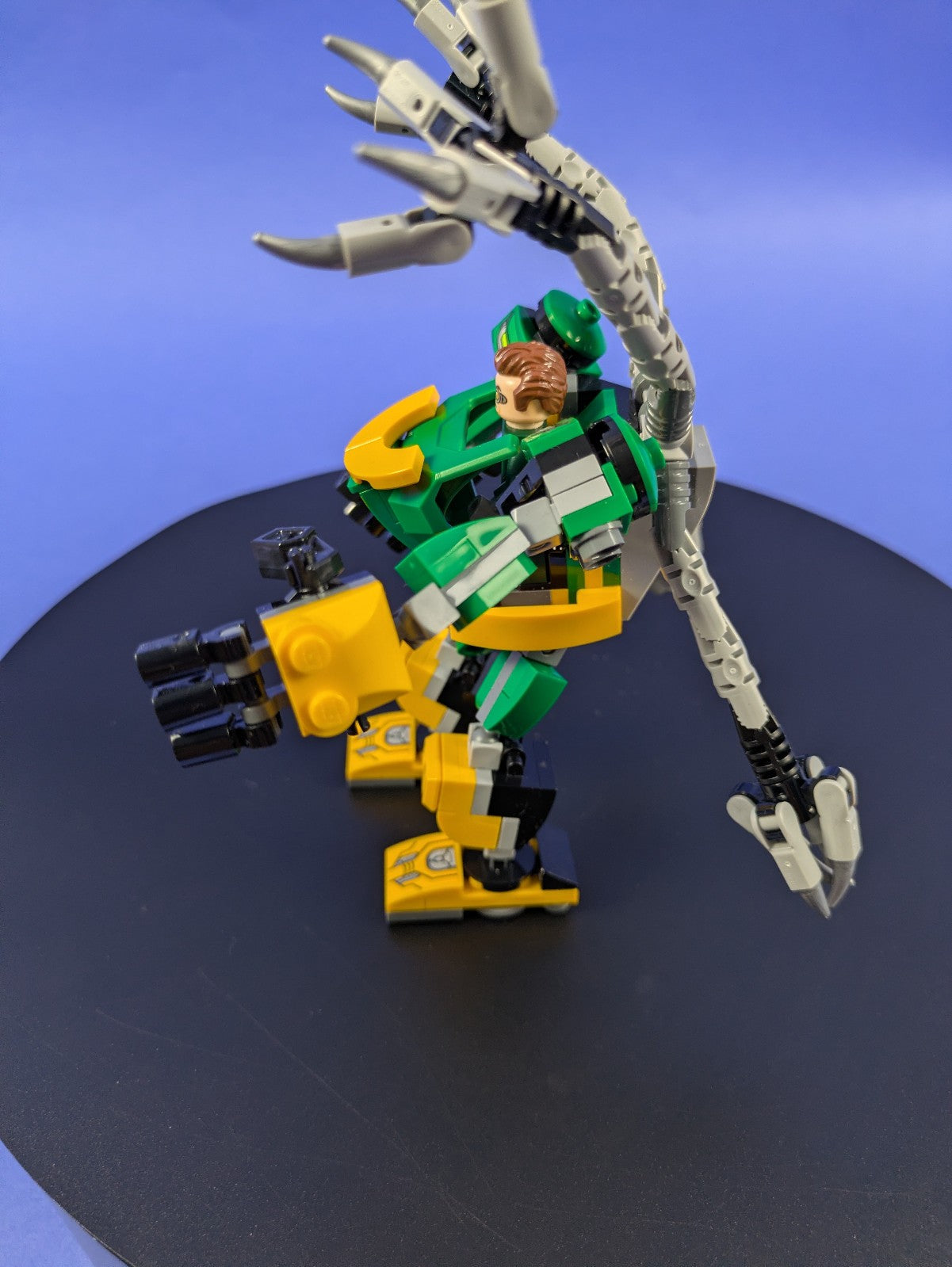 LEGO Super Heroes Spider-Man & Doctor Octopus Mech Battle 76198 Pre-Owned