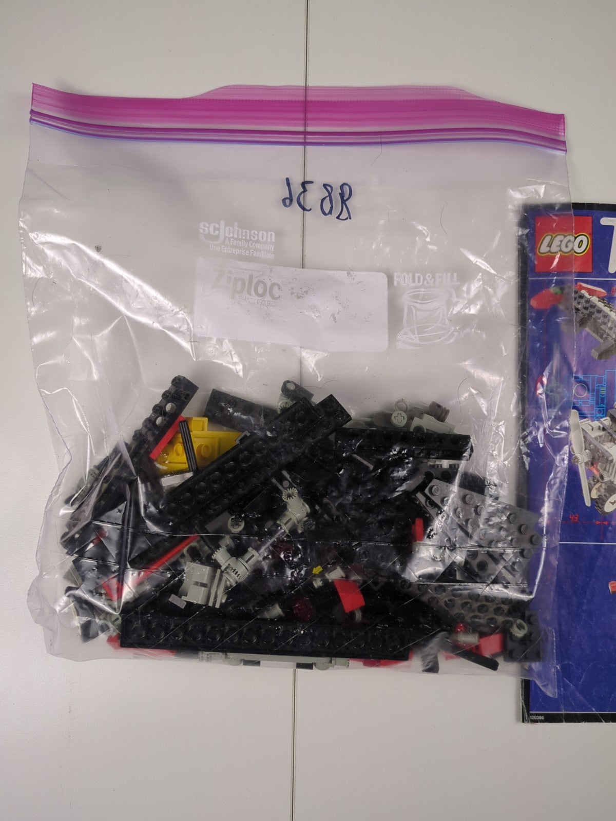 Lego Technic: Sky Ranger 8836 - w/ Instructions