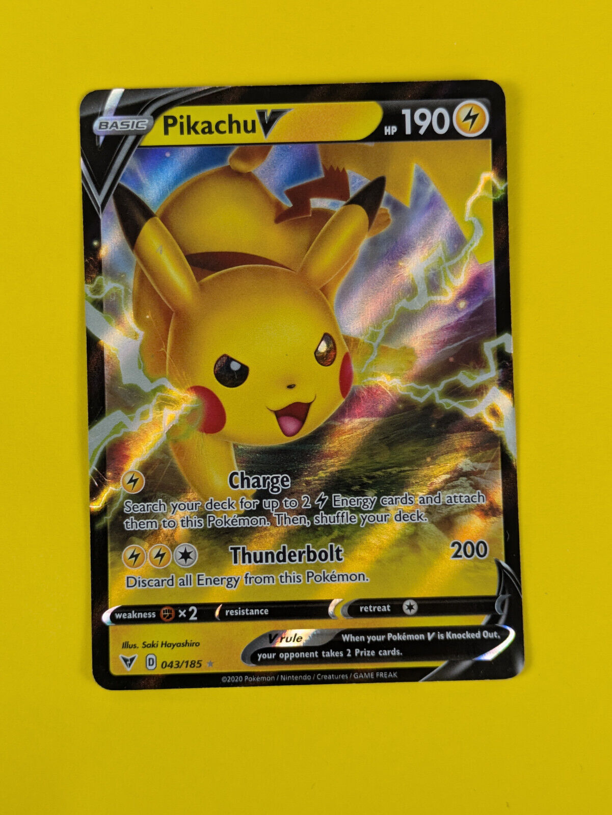 Pikachu V - 043/185 - Ultra Rare Vivid Voltage - Pokemon Card - NM