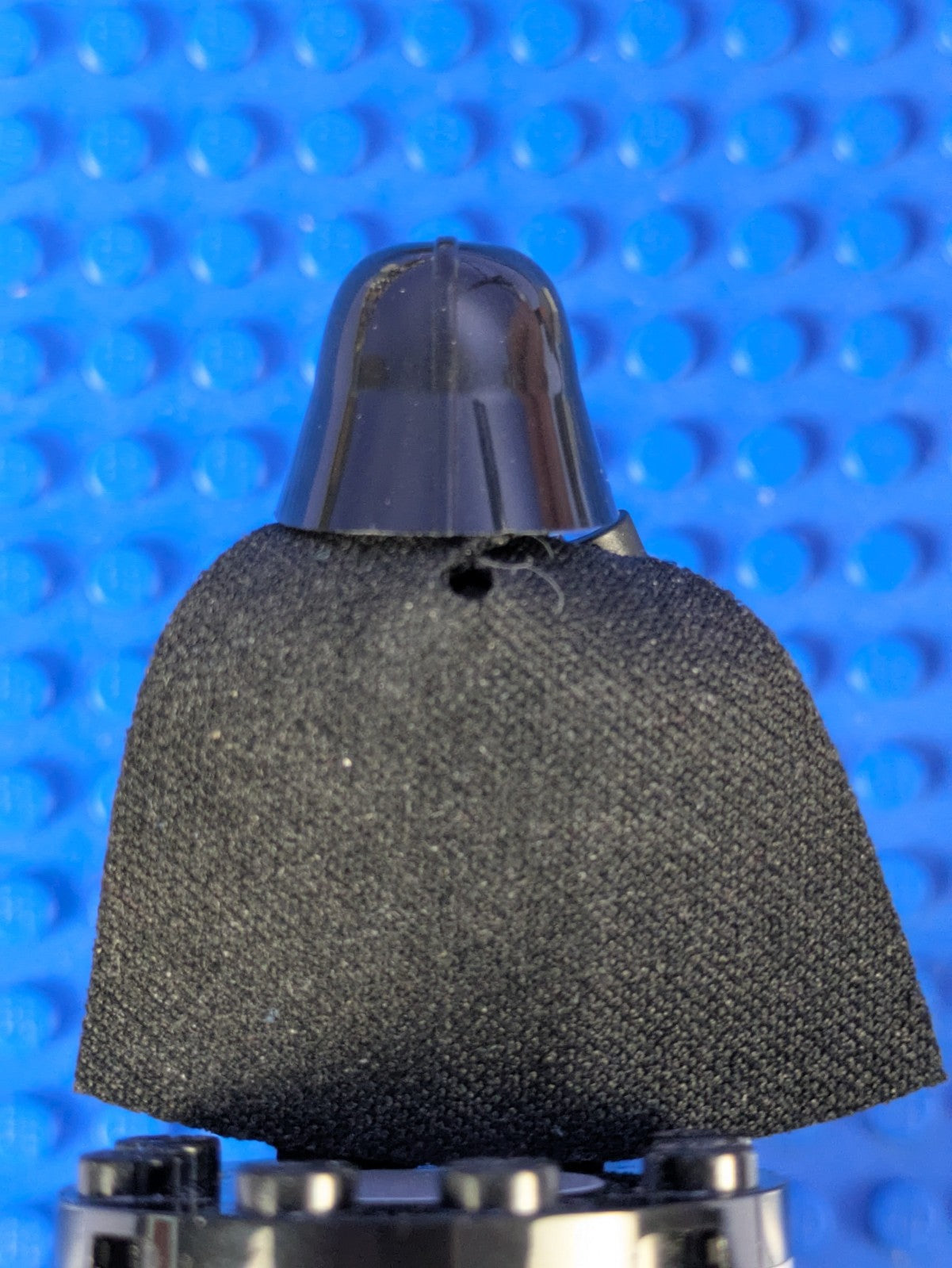 Lego Star Wars: Darth Vader (Light Nougat Head, Plain Arms) sw0834 Set 75183