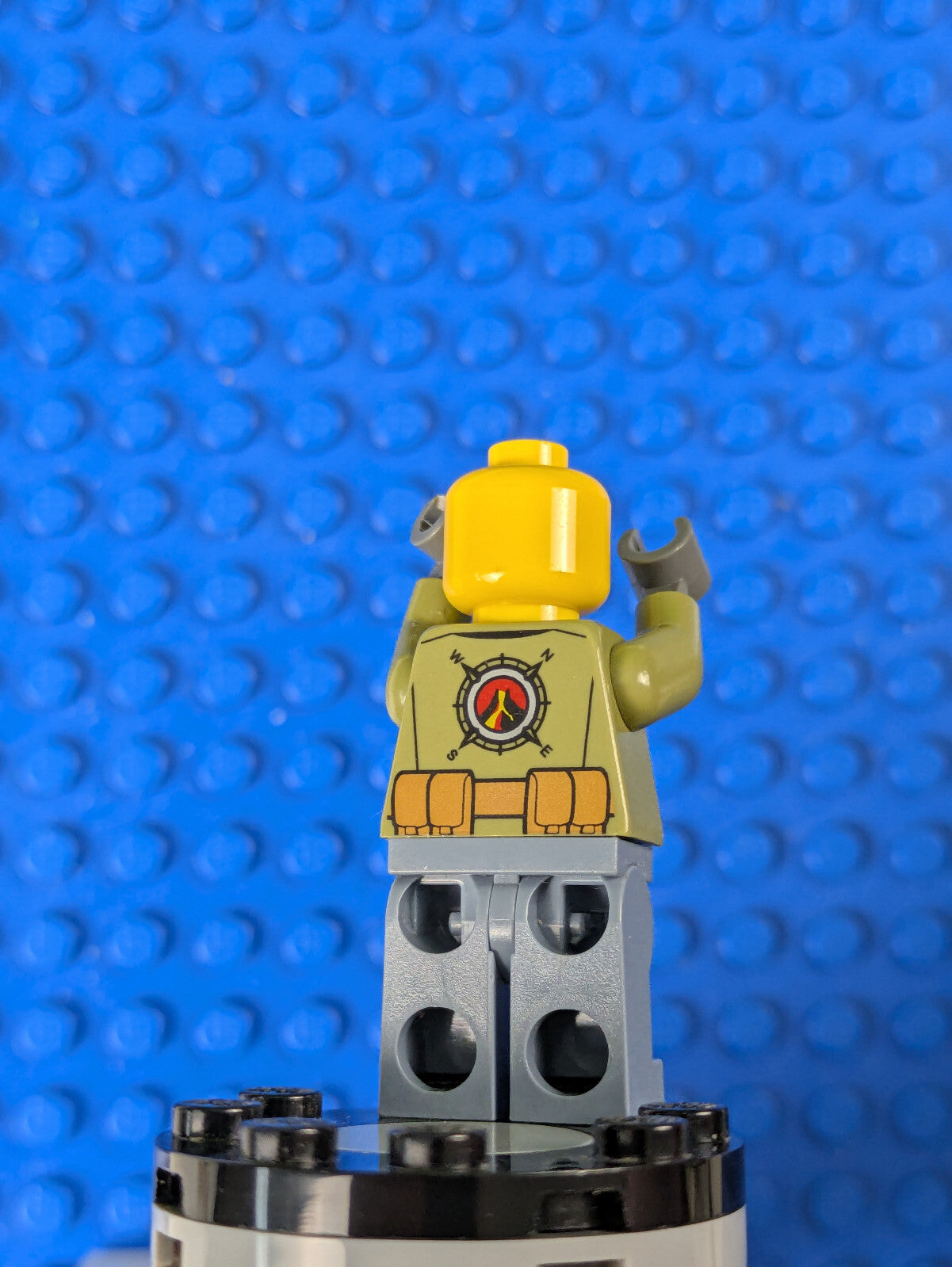 Lego CITY: Town: Volcano Explorers: Volcano Explorer - Male cty0695 Set 60124