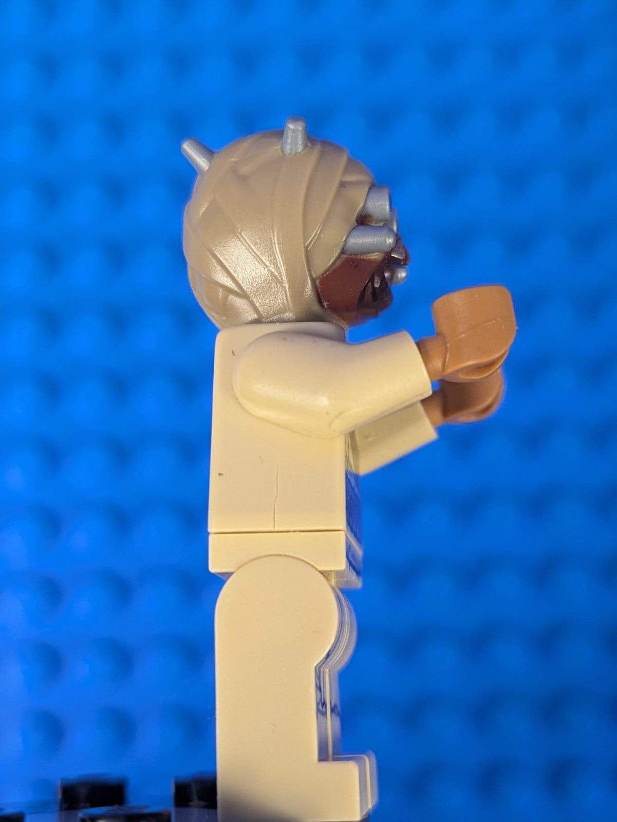 Lego Star Wars: Tusken Raider - Dark Tan Head with Spikes sw1074 Sets 75270