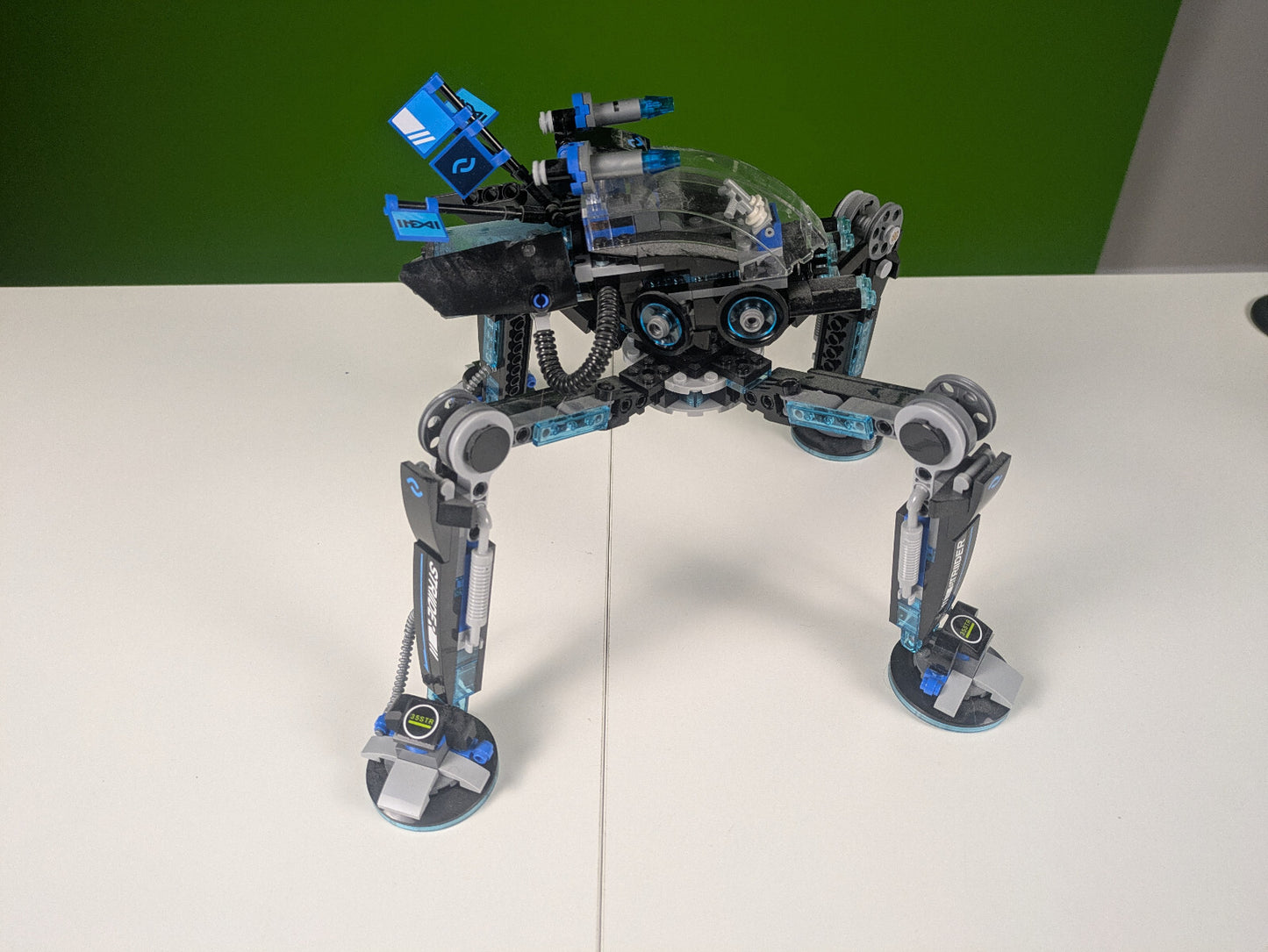 Lego NINJAGO: The LEGO NINJAGO Movie: Water Strider Set 70611 - w/ Instructions