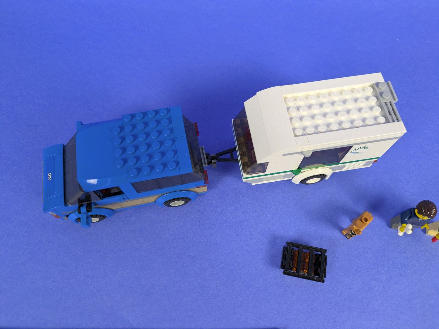 Lego Town: City: Recreation: Van & Caravan 60117 - Complete w/ Instructions