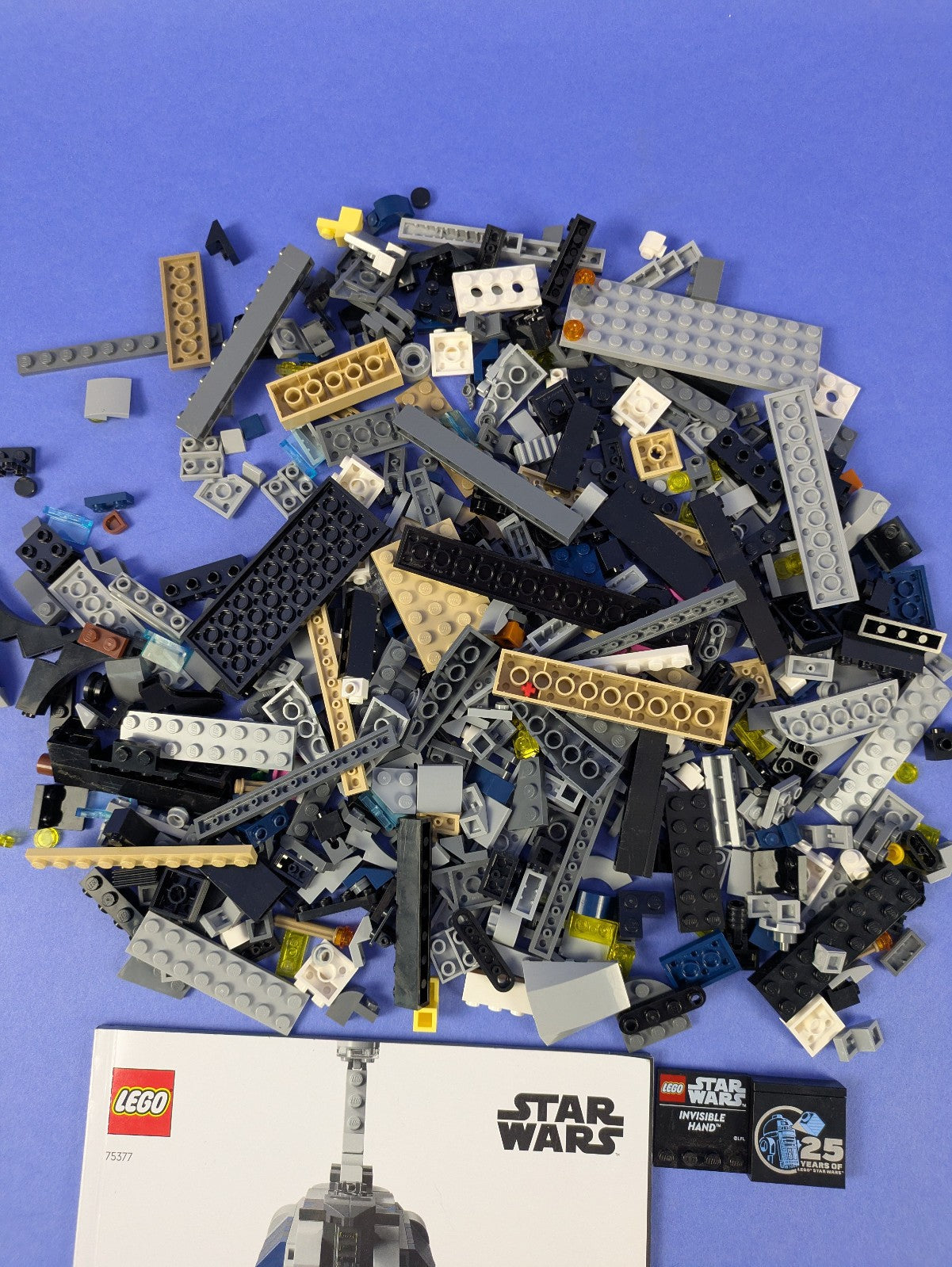 LEGO Star Wars Invisible Hand 75377 Complete Set Pre-Owned