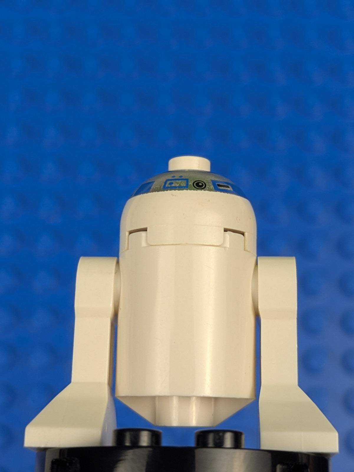 Lego Star Wars: R2-D2 - Astromech Droid sw0028 Sets 7171, 7106