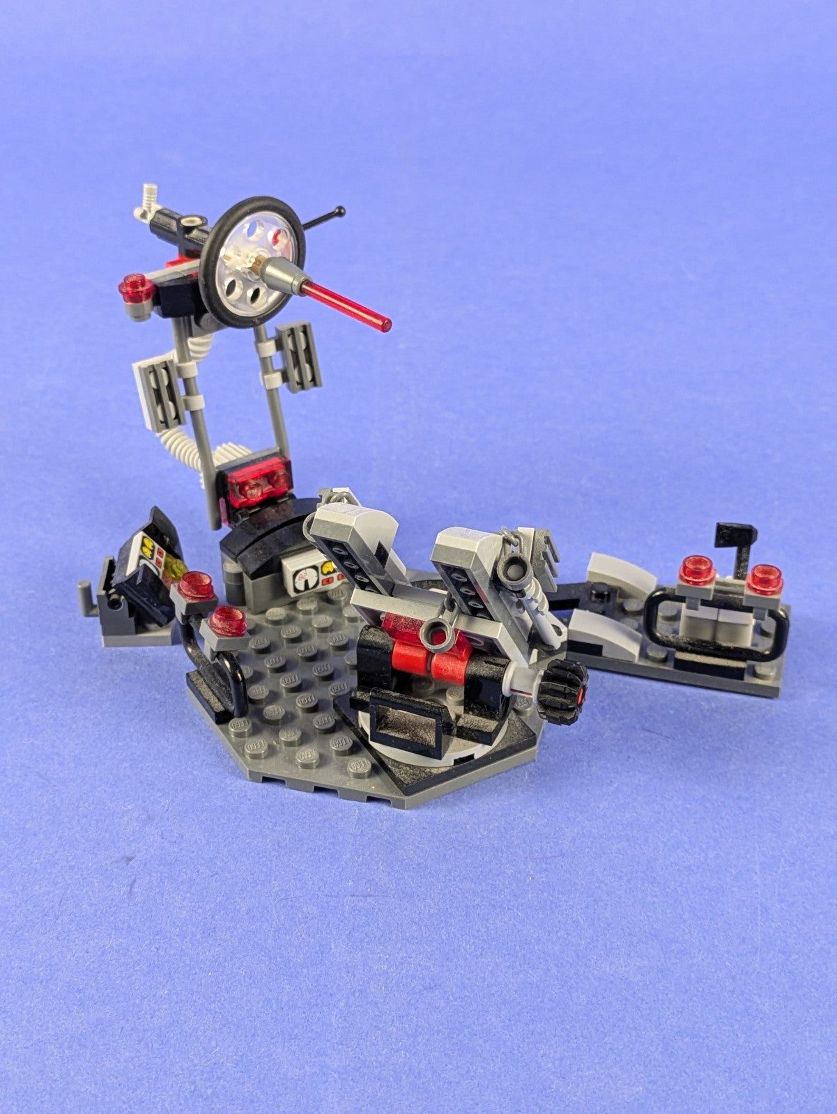 LEGO The LEGO Movie Melting Room 70801 Complete Set Pre-Owned