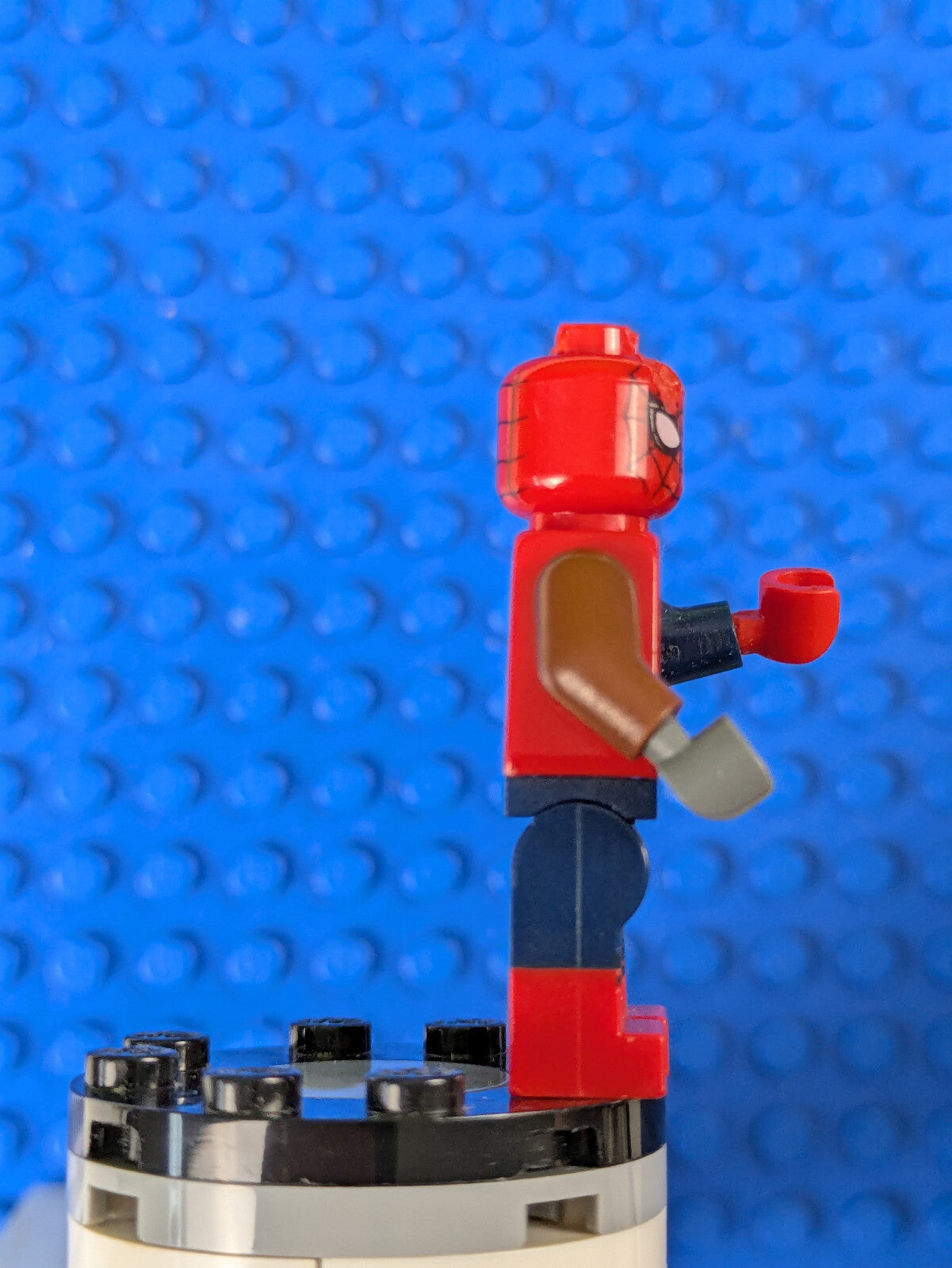 Lego Super Heroes: Spider-Man Homecoming: Spider-Man sh0420 Set 76083