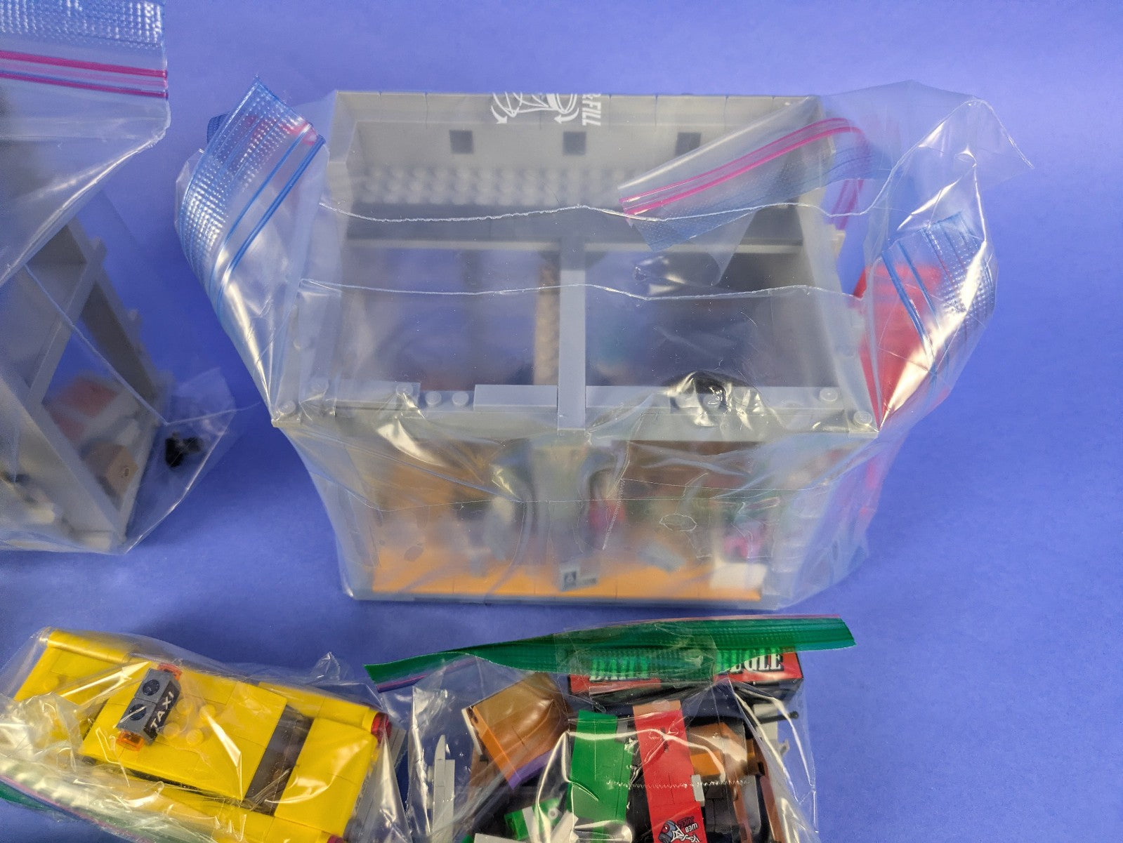 Lego Super Heroes: Spider-Man: Daily Bugle Set 76178 Incomplete Set