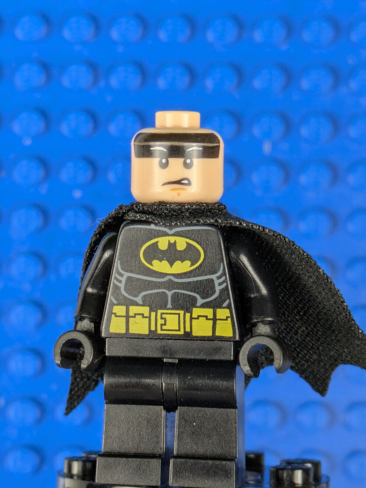 Lego Super Heroes: Batman- Black Suit, Black Mask bat002 Set 7785 7783 7781
