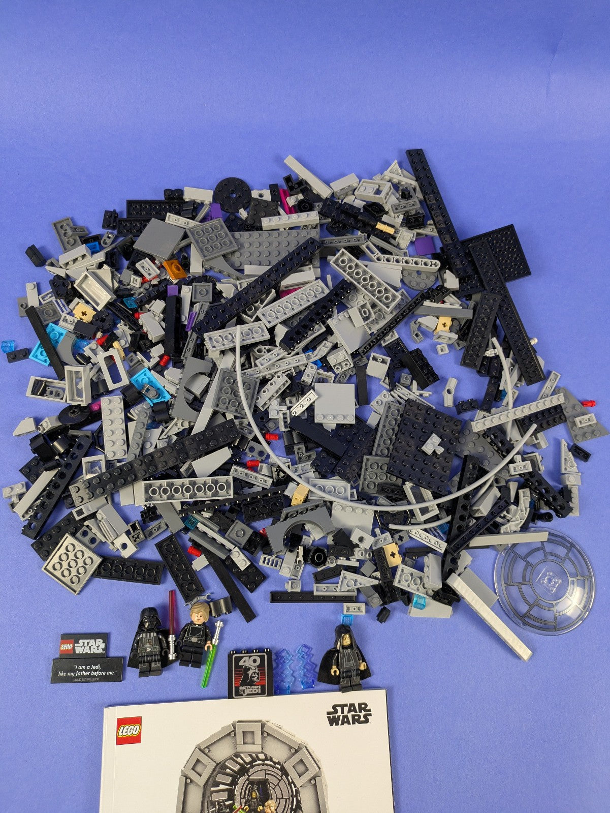LEGO Star Wars Emperor's Throne Room Diorama 75352 Complete Set Pre-Owned