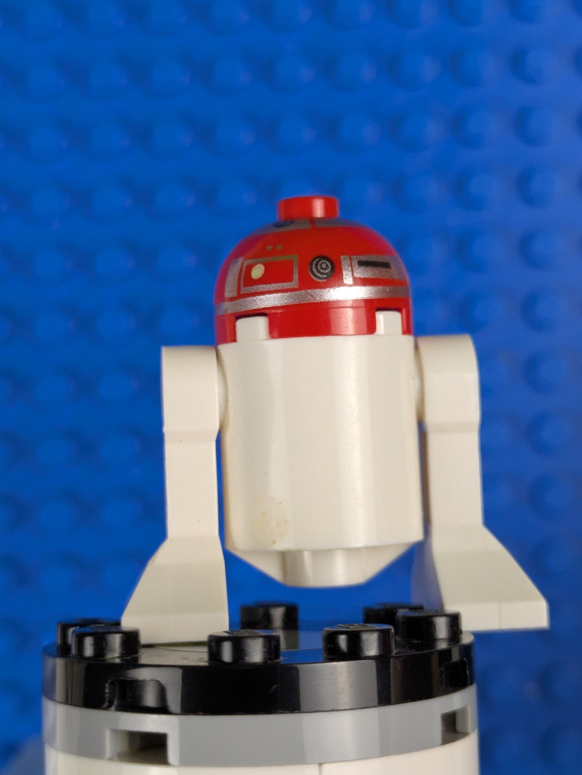 Lego Star Wars: Q7-Series / R4-P22 - Astromech Droid sw0534 Set 75039