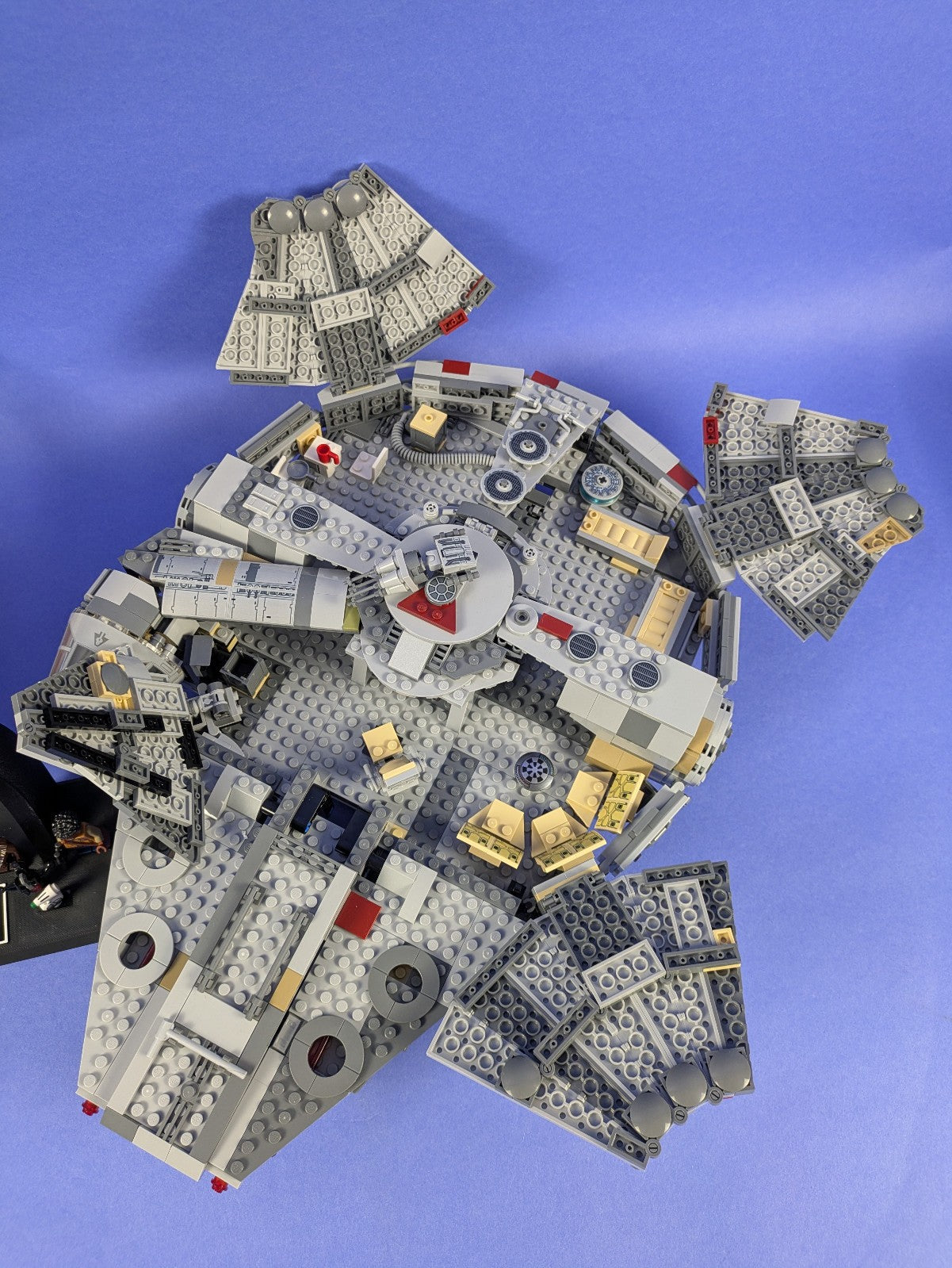 Lego Star Wars: Episode 9: Millennium Falcon Set 75257 Complete Set