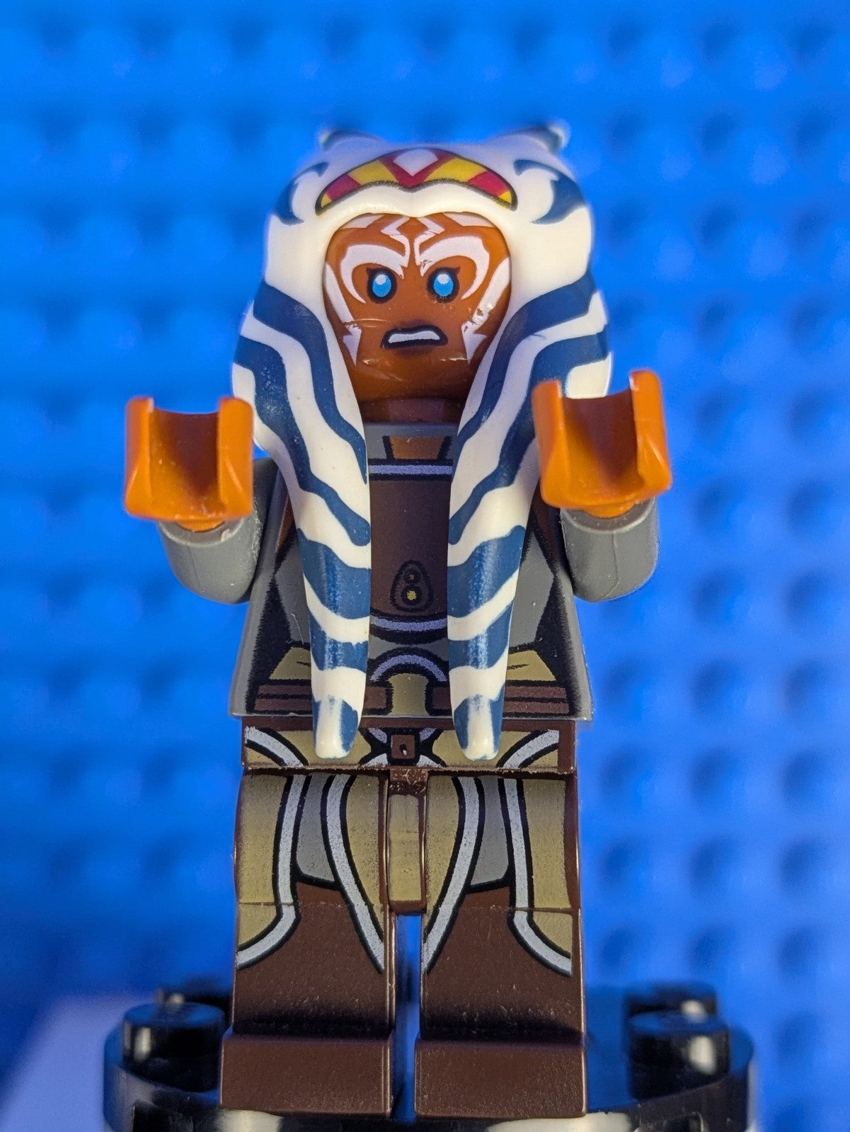 Lego Star Wars: Ahsoka Tano (Adult) - Tunic with Armor and Belt sw0759 Set 75158