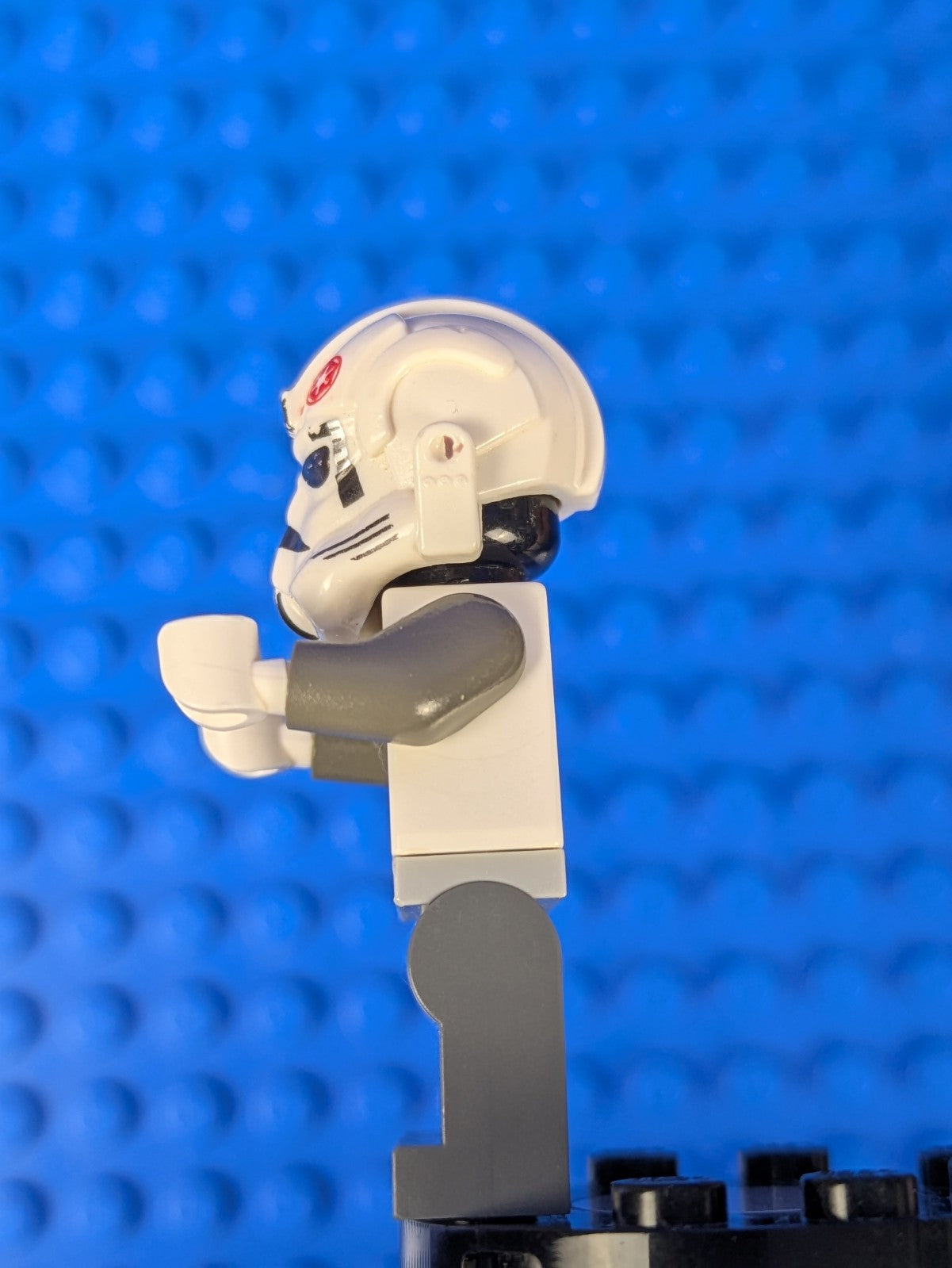 Lego Star Wars: AT-AT Driver - Red Imperial Logo sw0262 Set 8129