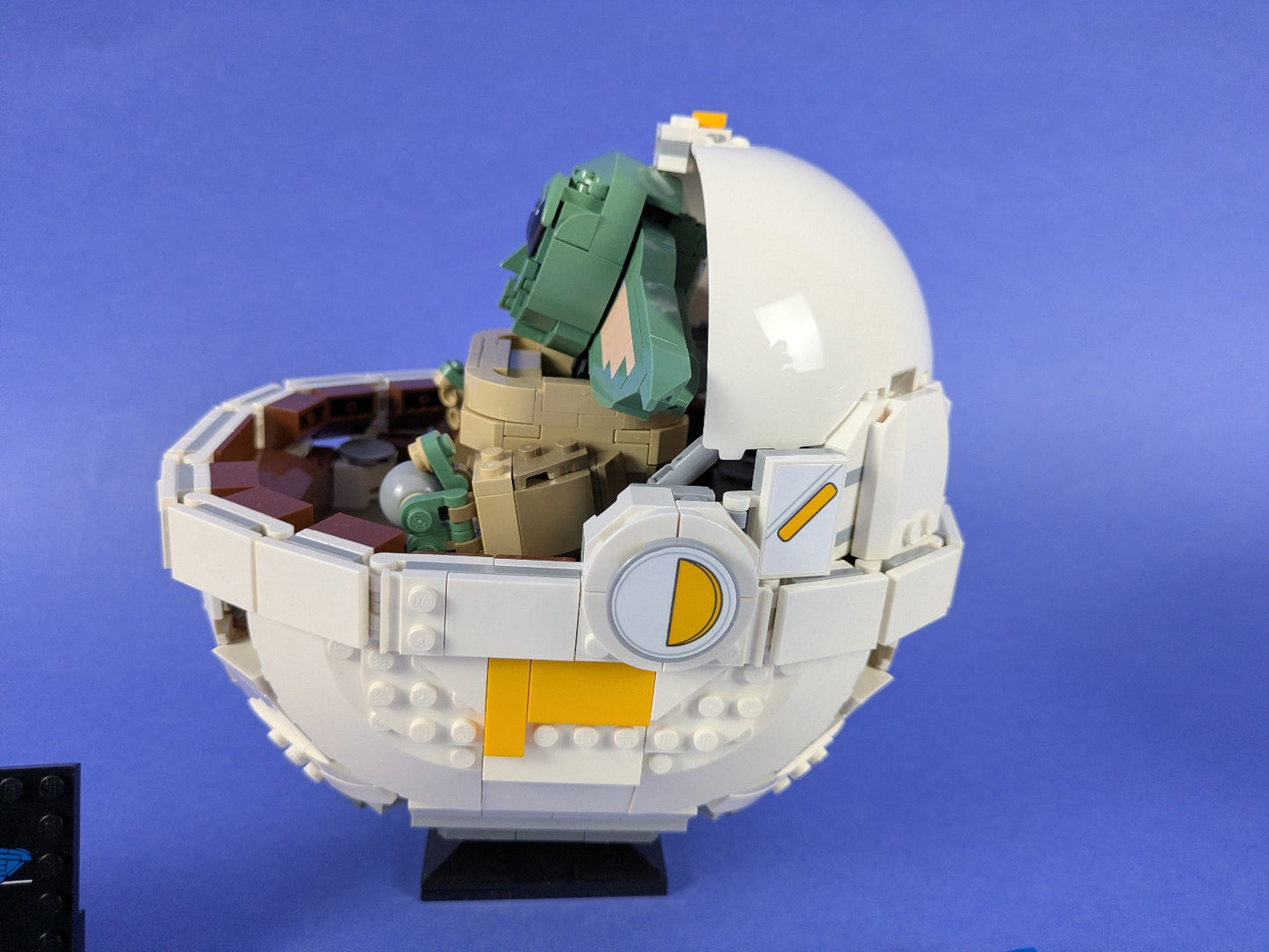 Lego Star Wars: Sculptures: Grogu with Hover Pram Set 75403 Complete Set