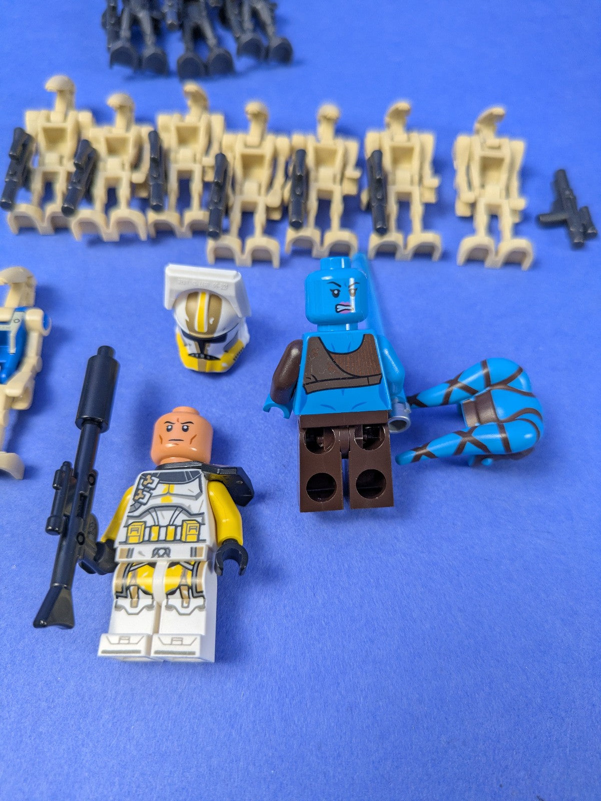 LEGO Star Wars Battle of Felucia Separatist MTT 75435 Complete Set Pre-Owned