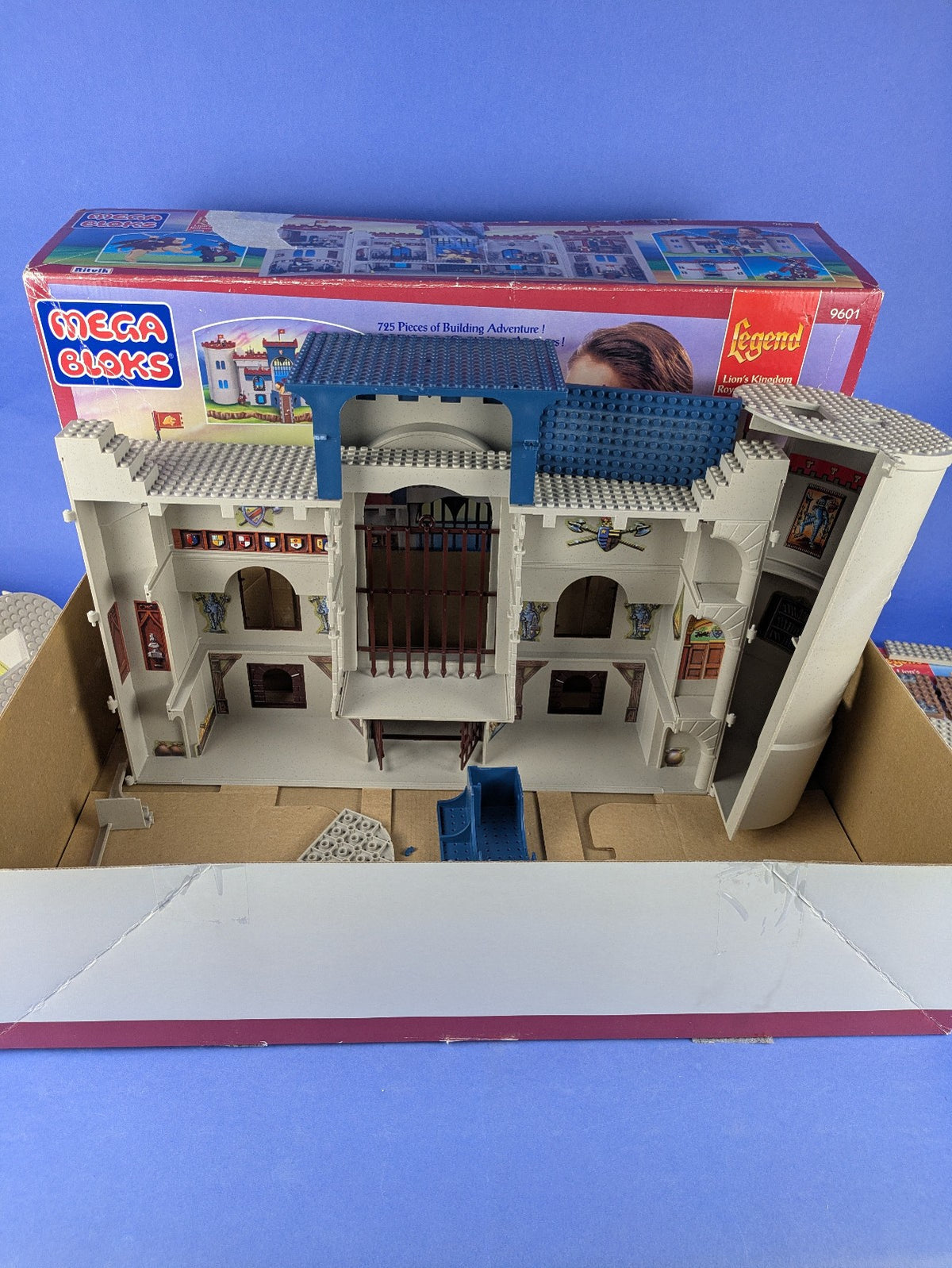 MEGA BLOKS Legend Lion's Kingdom 9601 Complete Pre-Owned