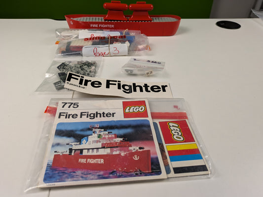 Lego Boat: Fire: Fire Fighter Ship Set 775 - w/ Instructions