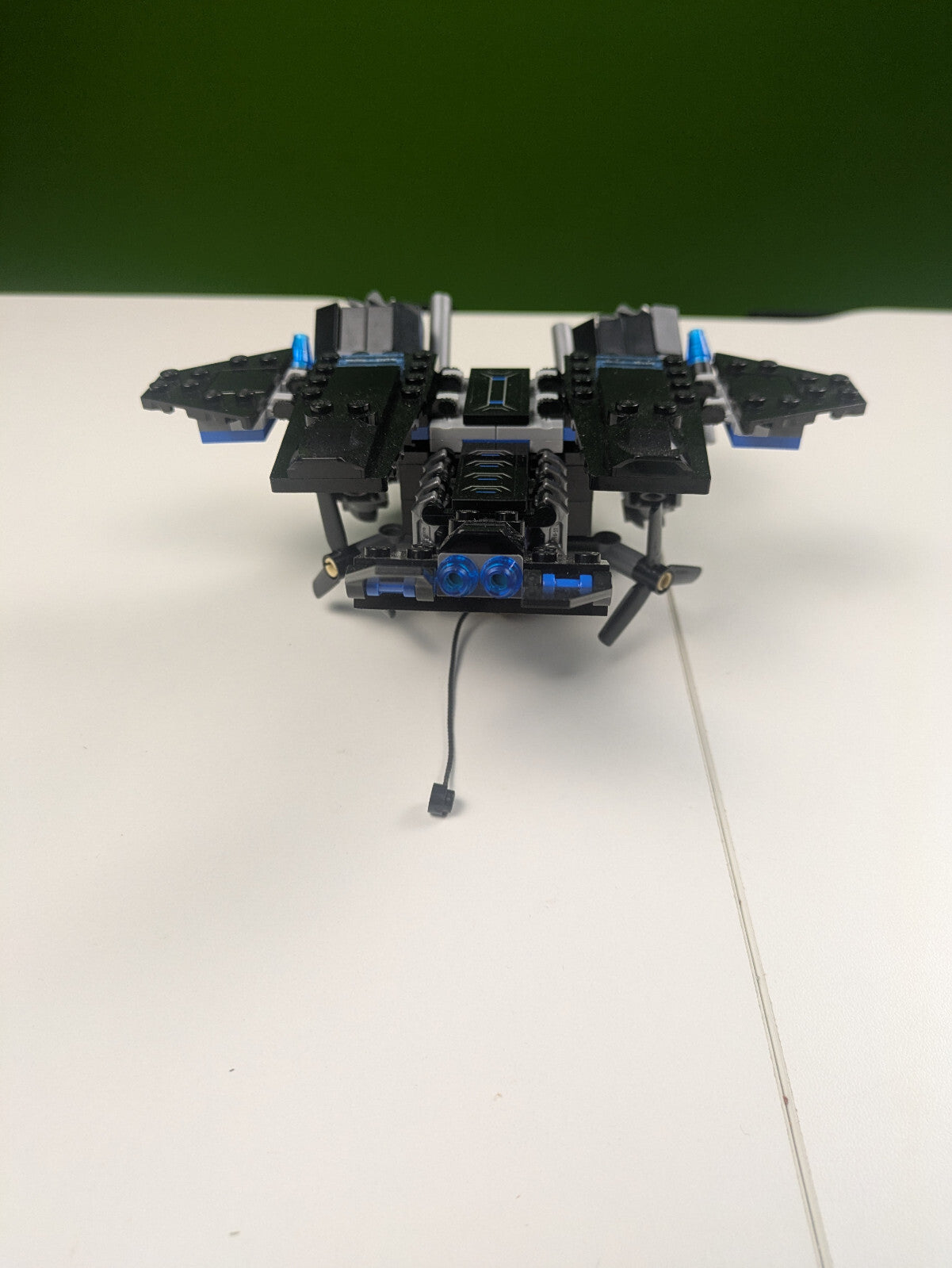 Lego Super Heroes: The Bat vs. Bane: Tumbler Chase Set 76001 - Incomplete