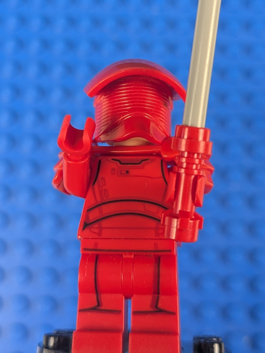 Lego Star Wars: Episode 8: Elite Praetorian Guard - Flat Helmet sw0989 Set 75225