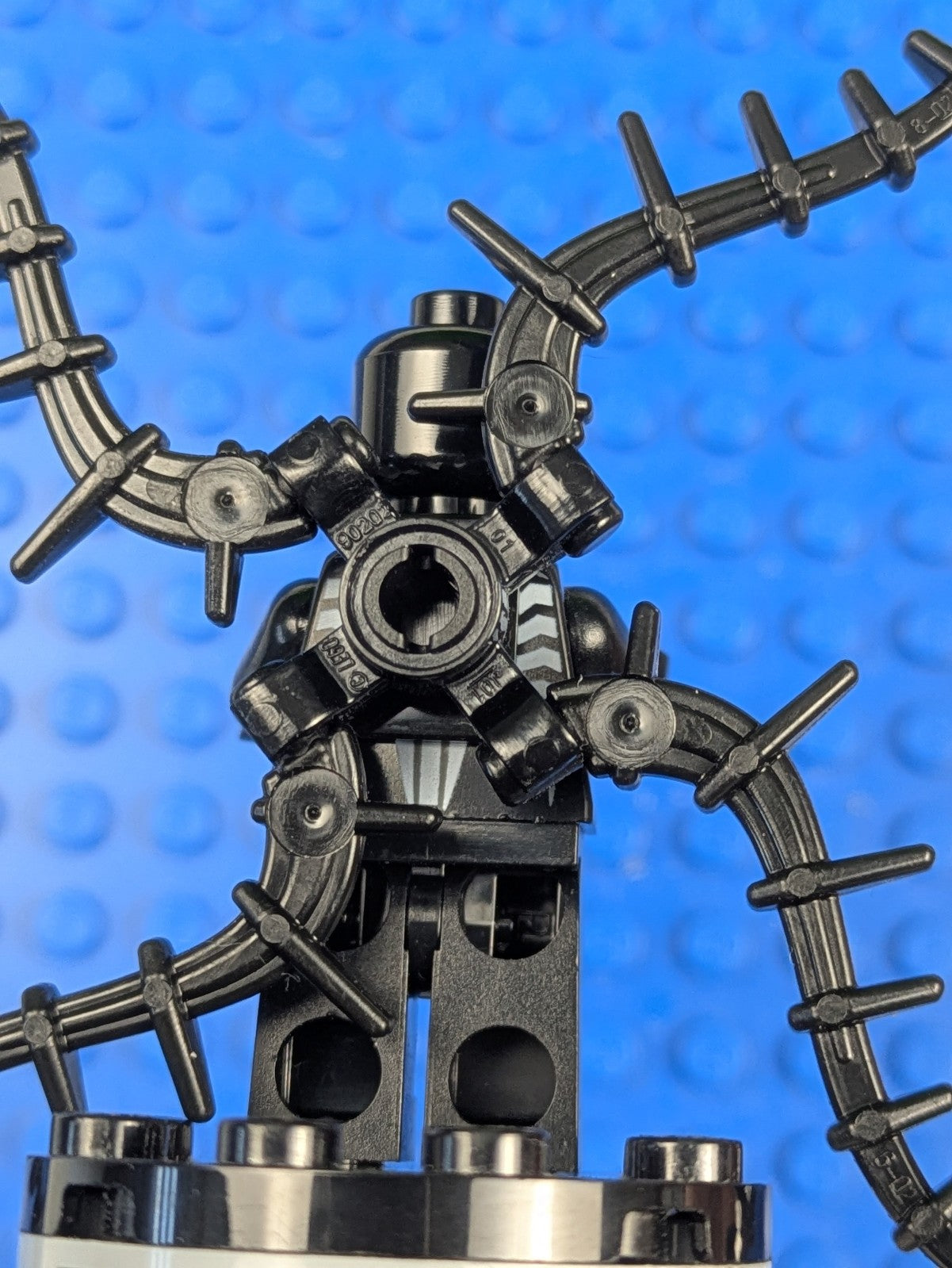 Lego Super Heroes: Venom - Teeth Together sh0055 Set 76004