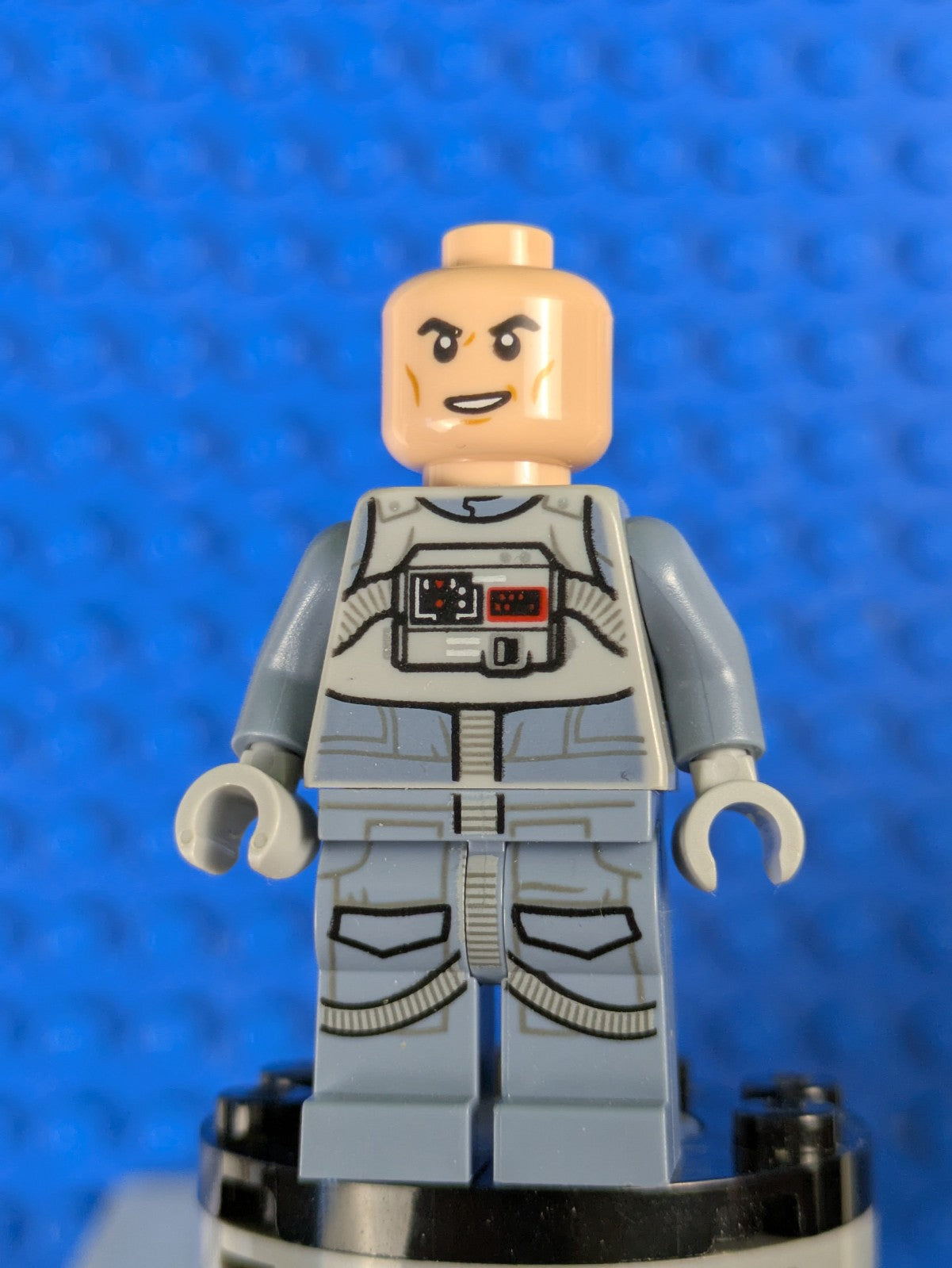 Lego Star Wars: AT-AT Driver - Dark Red Imperial Logo sw1105 Set 75288