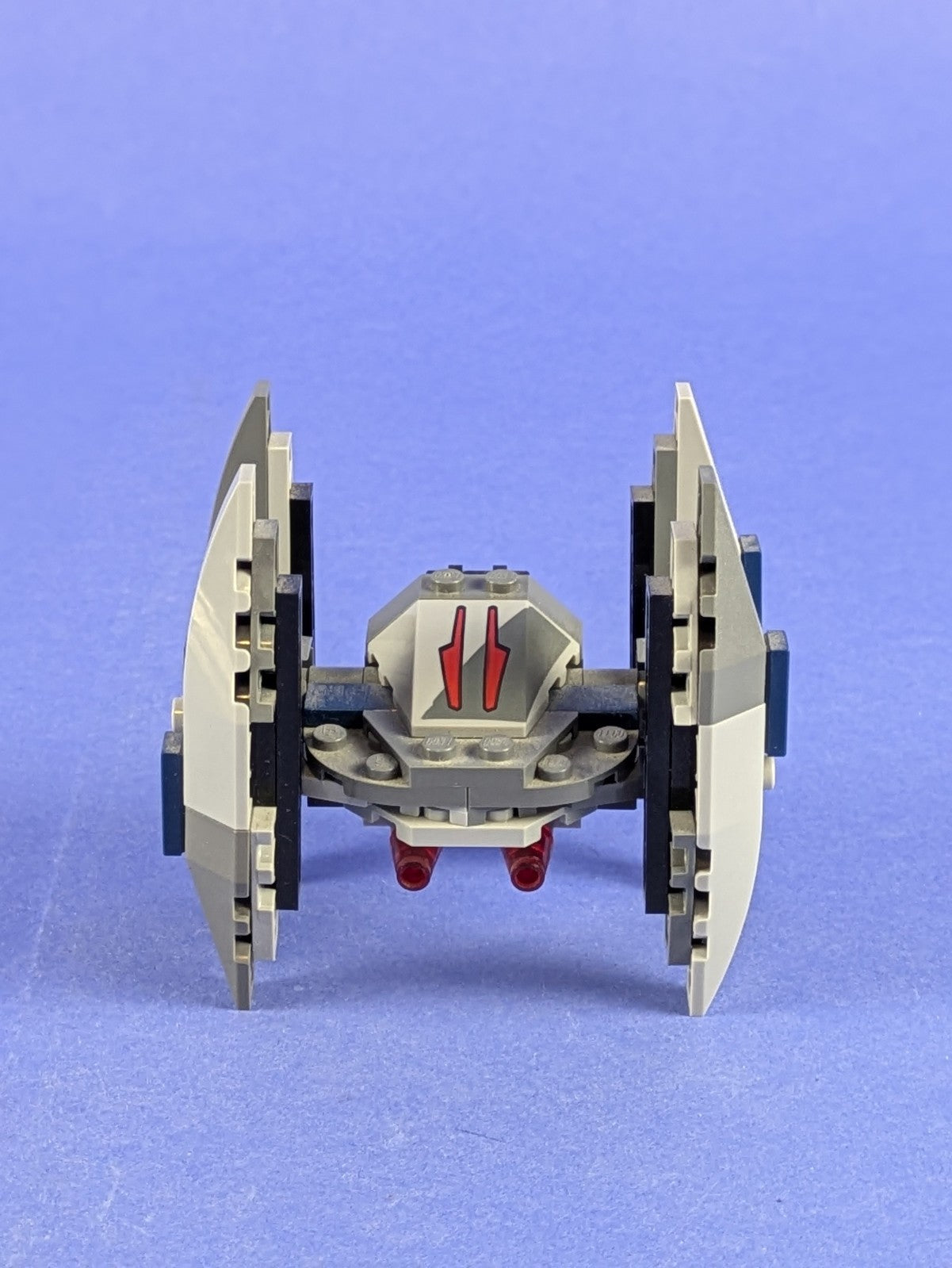 LEGO Star Wars Vulture Droid 75073 Incomplete Set Pre-Owned