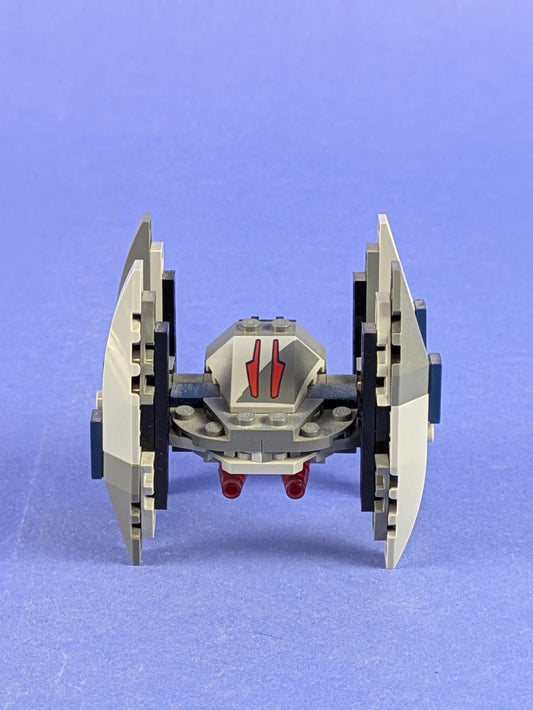 LEGO Star Wars Vulture Droid 75073 Incomplete Set Pre-Owned