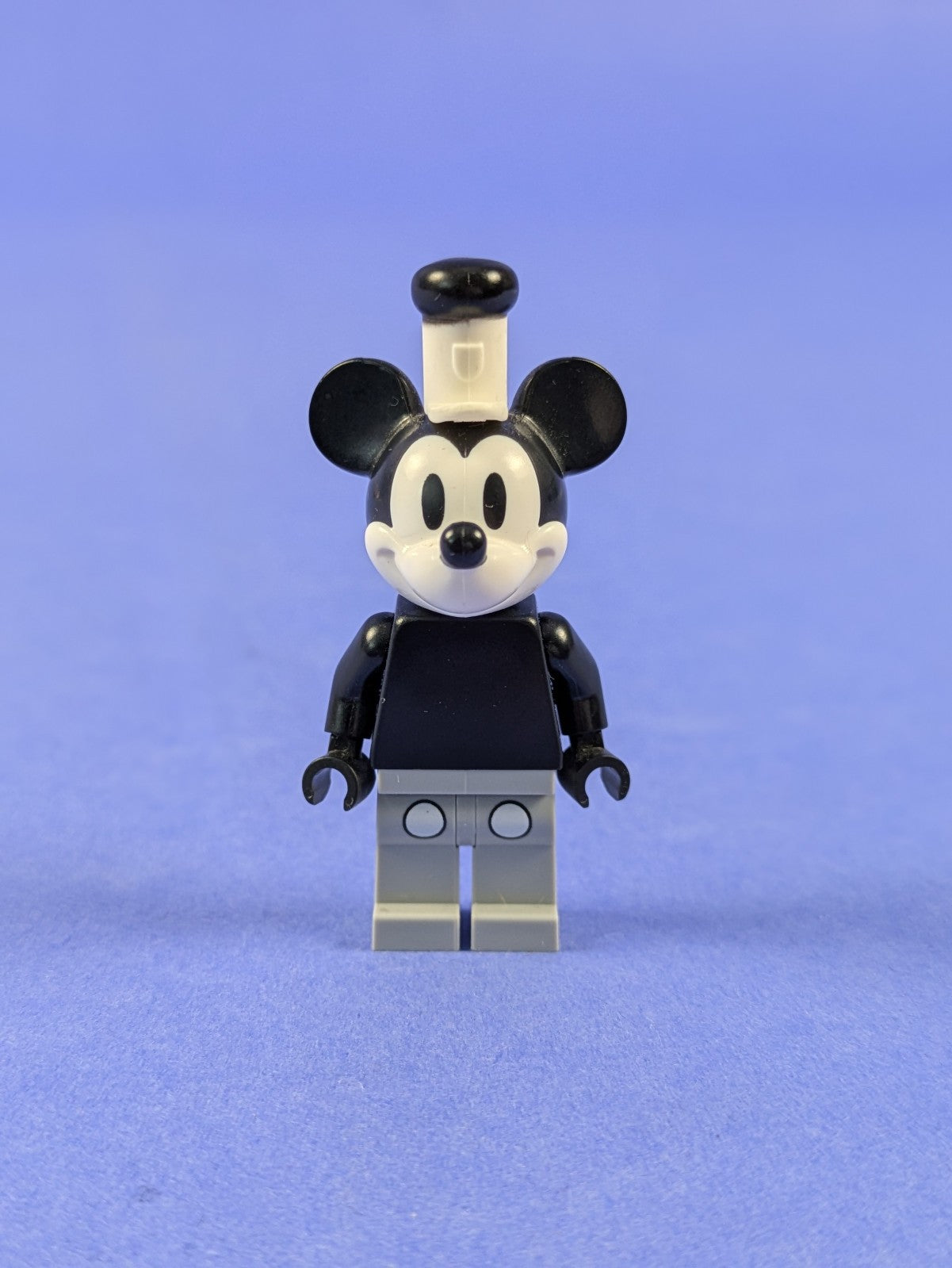 LEGO Disney Mini Steamboat Willie 40659 Complete Set Pre-Owned