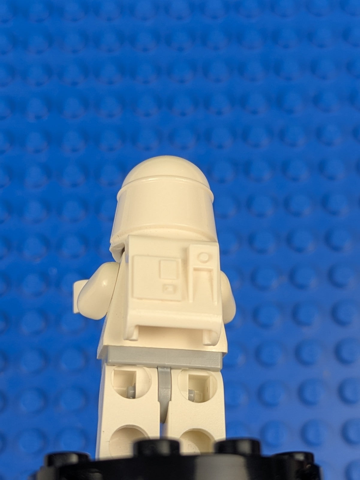Lego Star Wars: Episode 4-6: Snowtrooper, Light Gray Hips sw0101 Set 4483