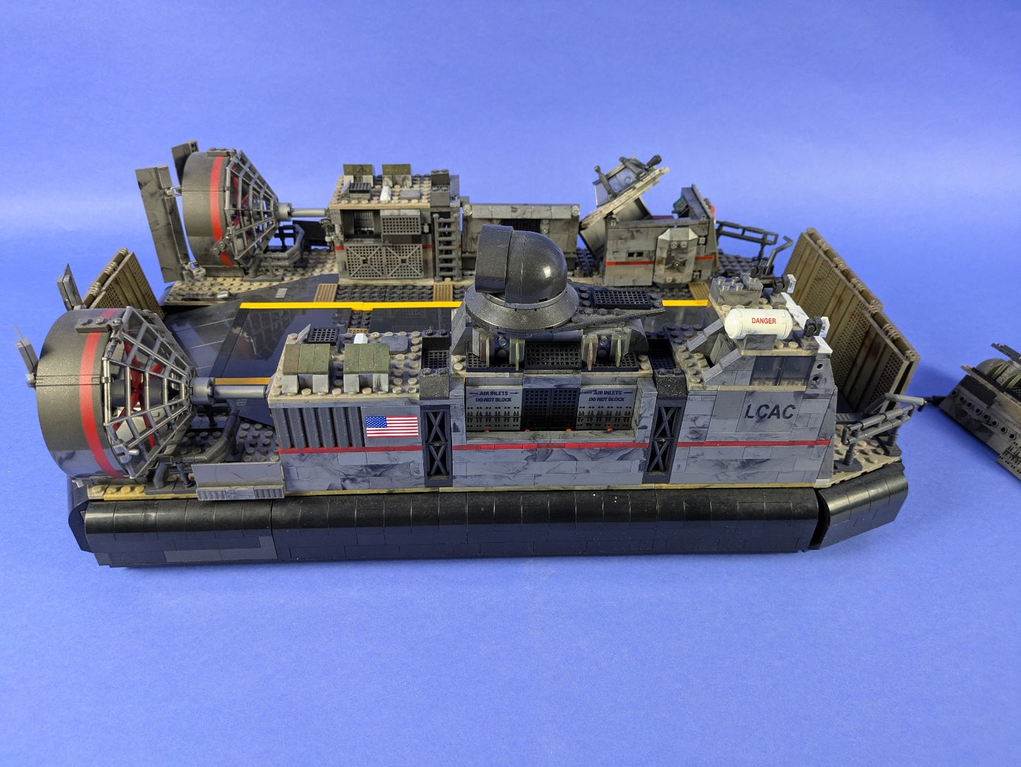 Mega Bloks Call of Duty Hovercraft Set DCL07 06859 - Hovercraft Only!