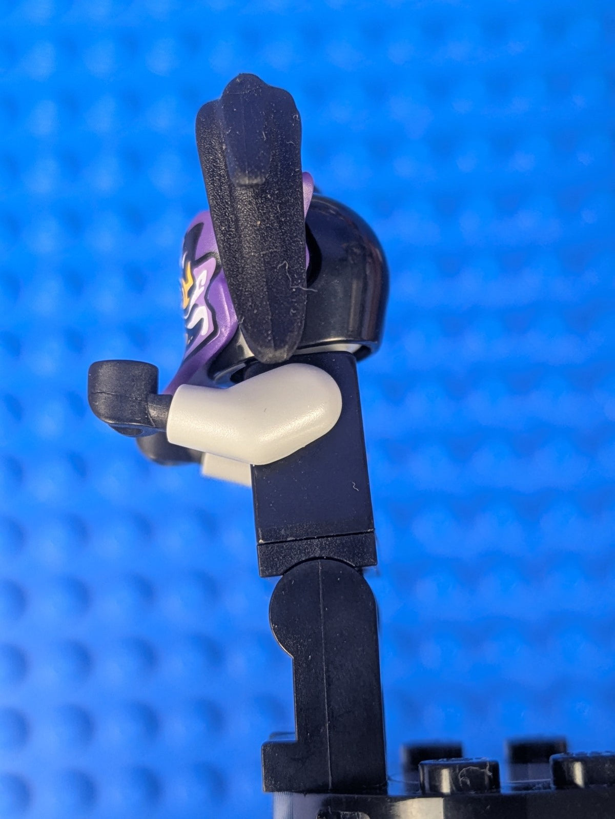 Lego NINJAGO: Ultra Violet (Oni Mask of Hatred) njo0397 Set 70641