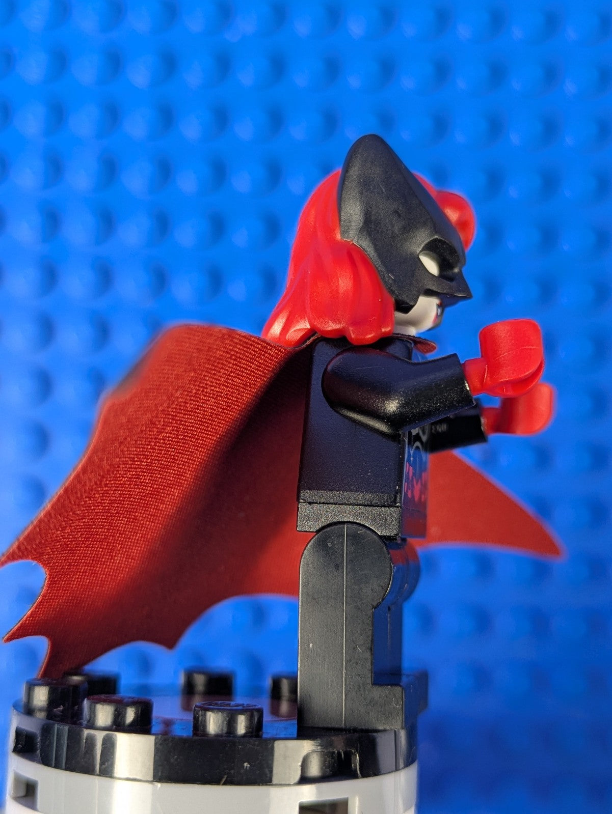 Lego Super Heroes: Batwoman - Cape Black and Red Sides sh1083 Set 76300