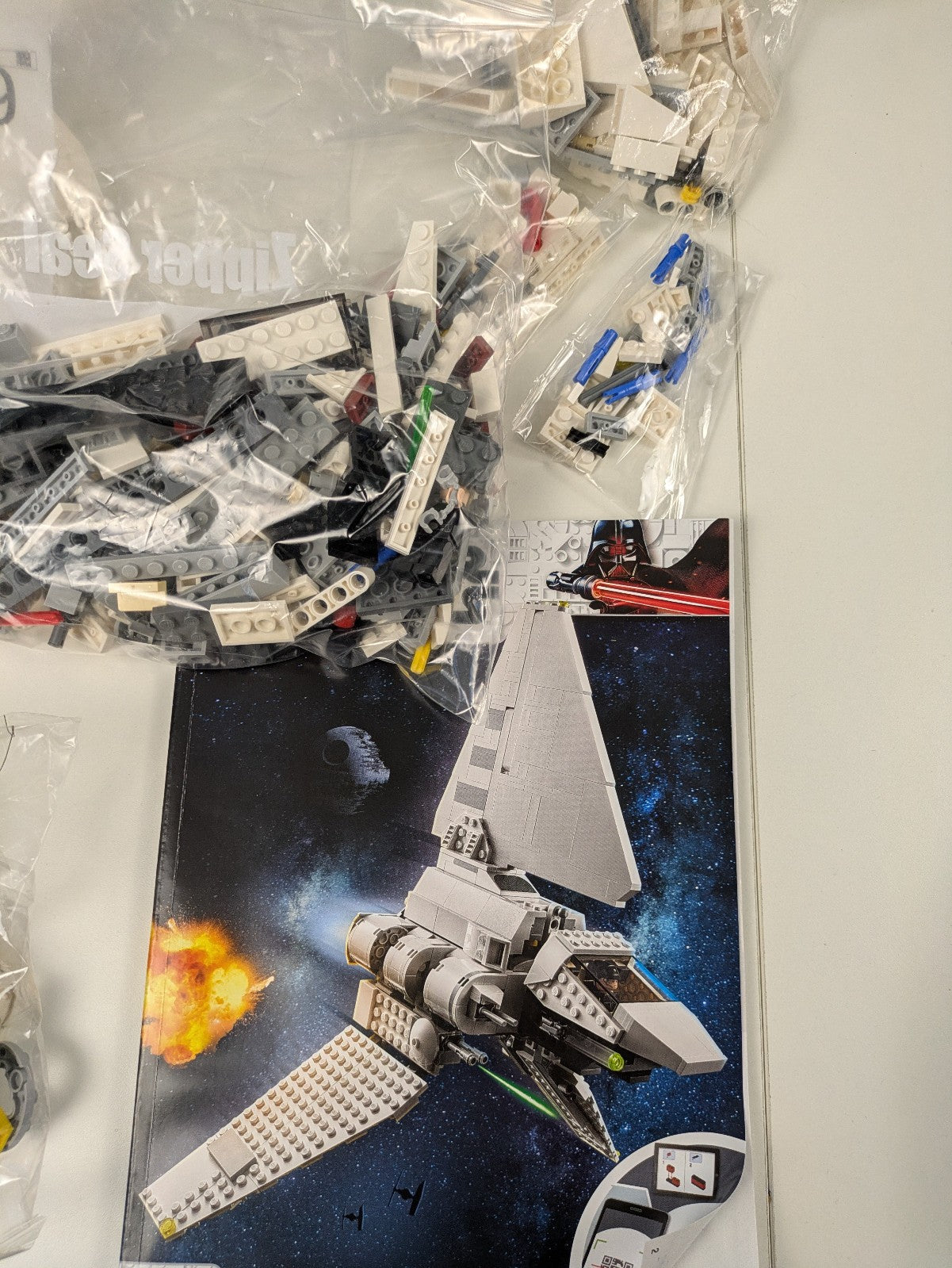 Lego Star Wars: Episode 4-6: Imperial Shuttle Set 75302 - Complete Set