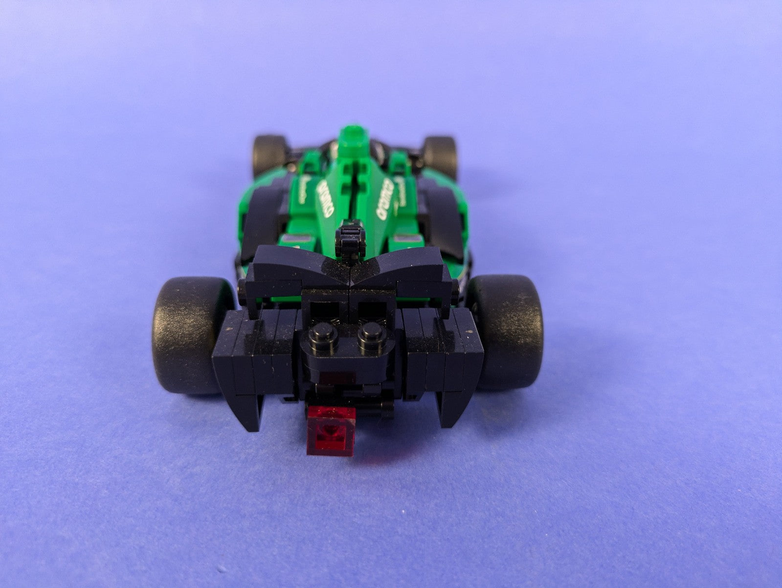 Lego SPEED CHAMPIONS: Aston Martin Vantage Safety Car & AMR23 76925 Incomplete